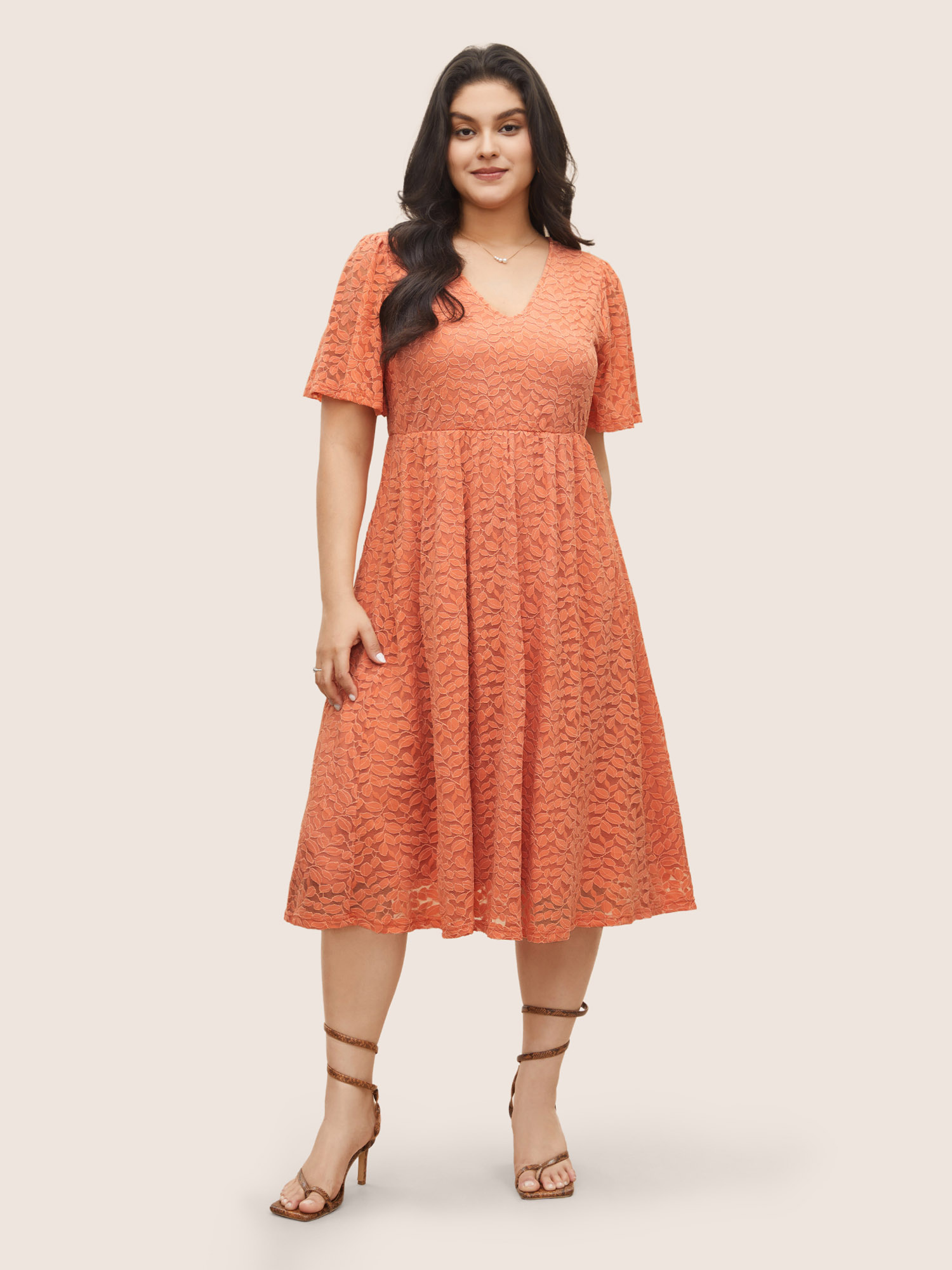 

Plus Size Plain Leaf Lace Panel Mesh Texture Dress Coral Women Elegant Non V-neck Short sleeve Curvy Midi Dress BloomChic