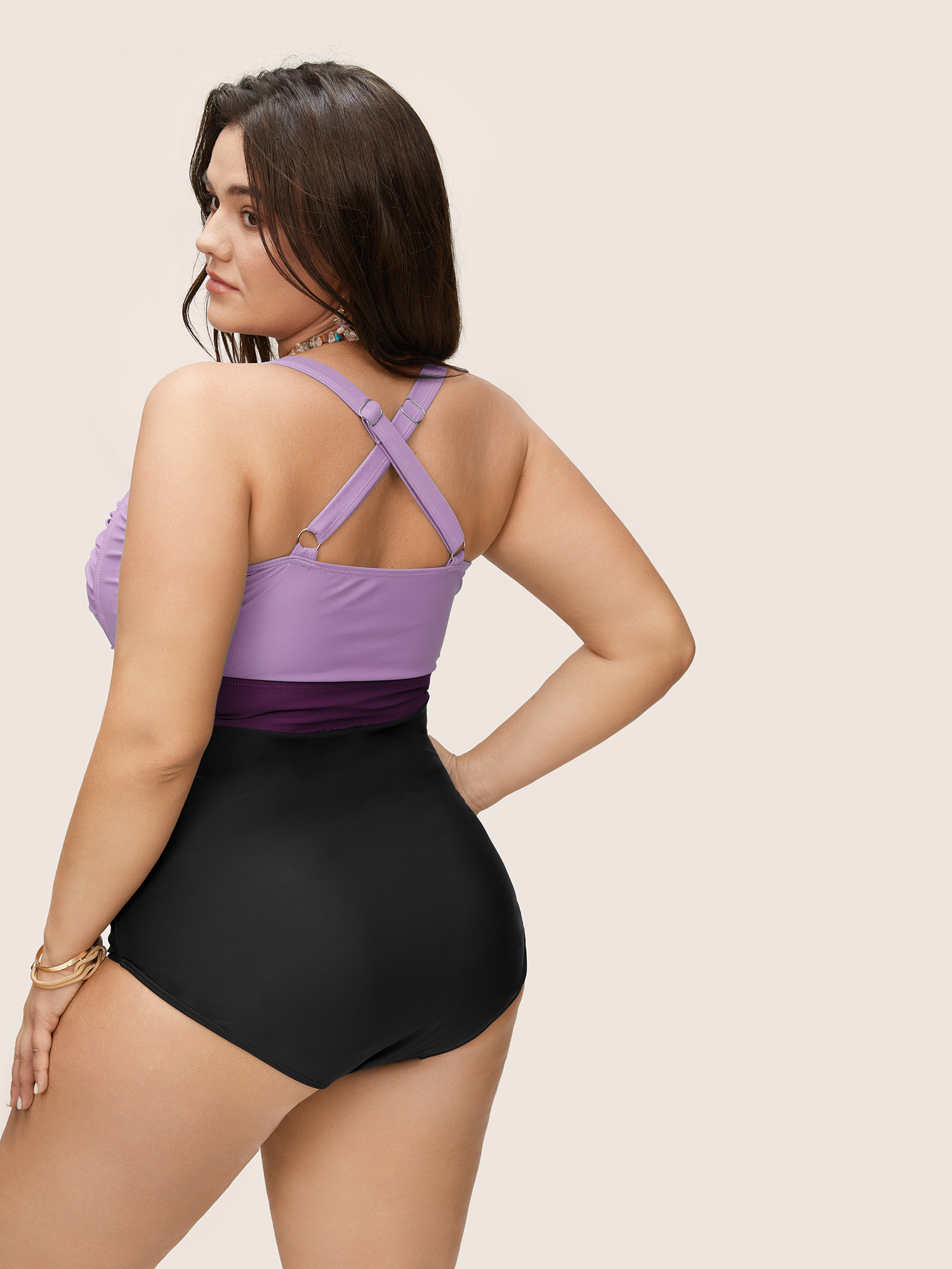 Plus Size Contrast Twist Front Skinny One Piece Swimsuit Women`s Swimwear Purple Beach Non Curve Bathing Suits High stretch One Pieces BloomChic 10/M 