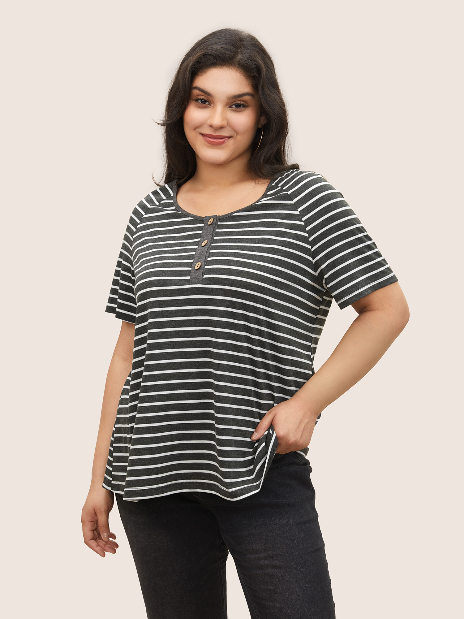 

Plus Size Striped Button Up Raglan Sleeve T-shirt Gray Women Casual Contrast Striped Round Neck Everyday T-shirts BloomChic