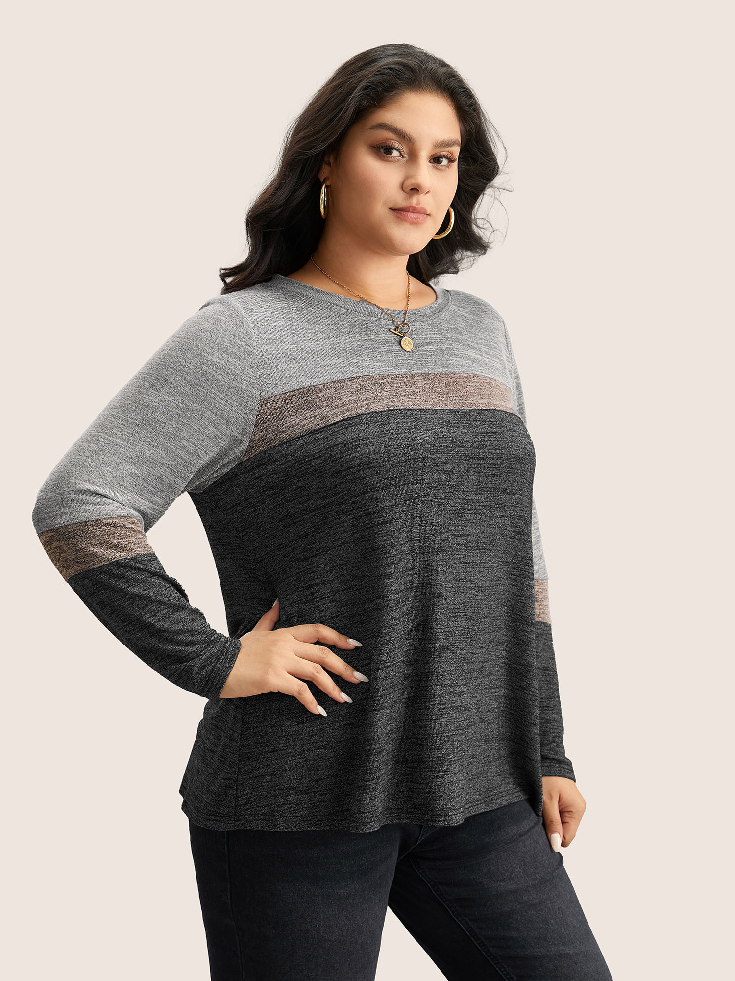 

Plus Size Heather Colorblock Contrast Crew Neck T-shirt Gray Women Casual Texture Plain Round Neck Everyday T-shirts BloomChic