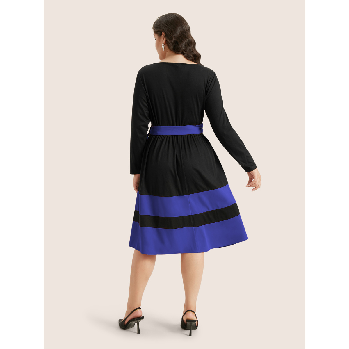 

Plus Size Two Tone Belted Bowknot Square Neck Dress Navy Women Non Curvy Knee Dress BloomChic