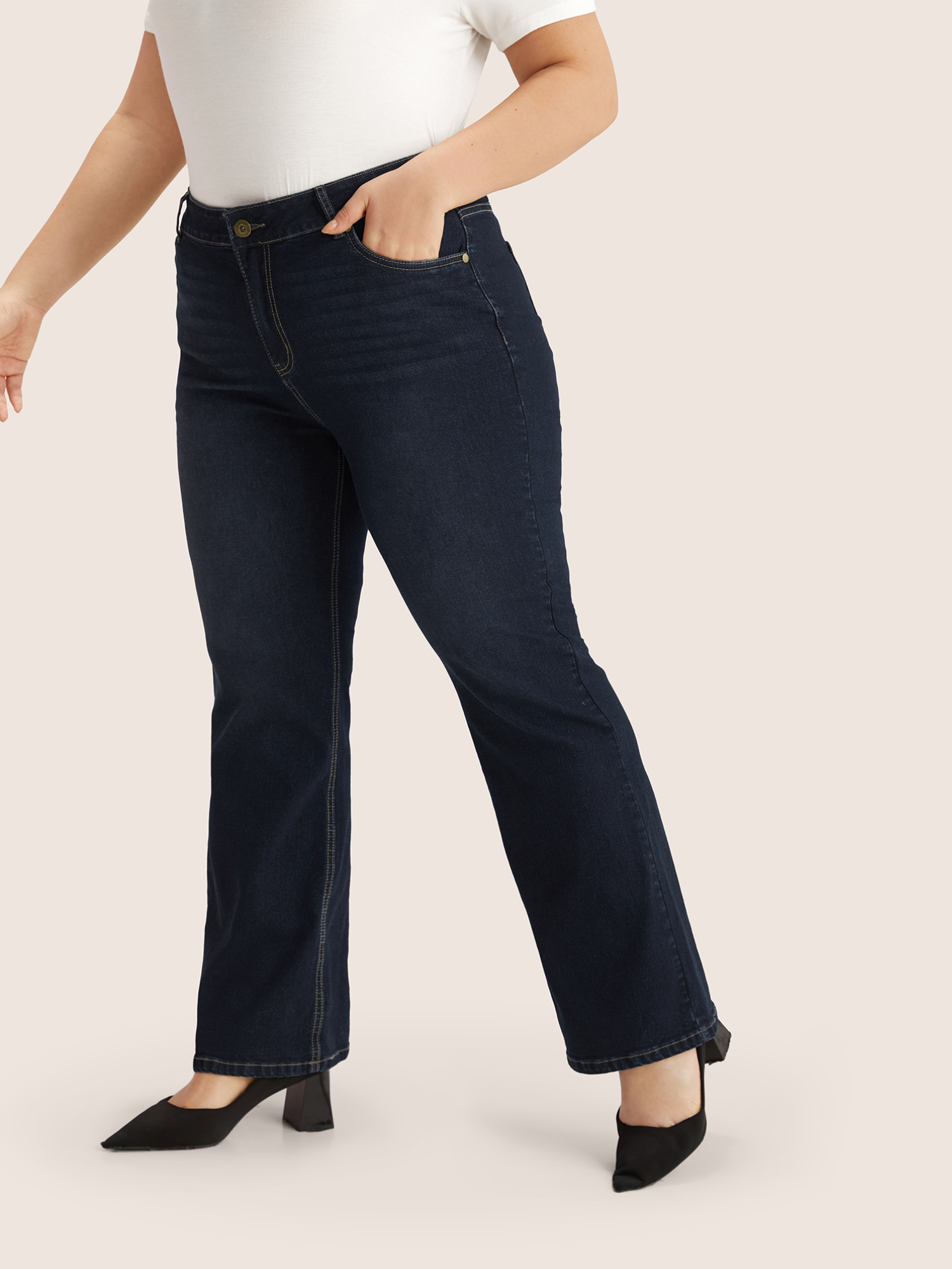 Plus Size Plain Bootcut Pocket Zipper Fly Jeans Women DarkBlue Casual Plain Non High stretch Slanted pocket Jeans BloomChic 24/3X 