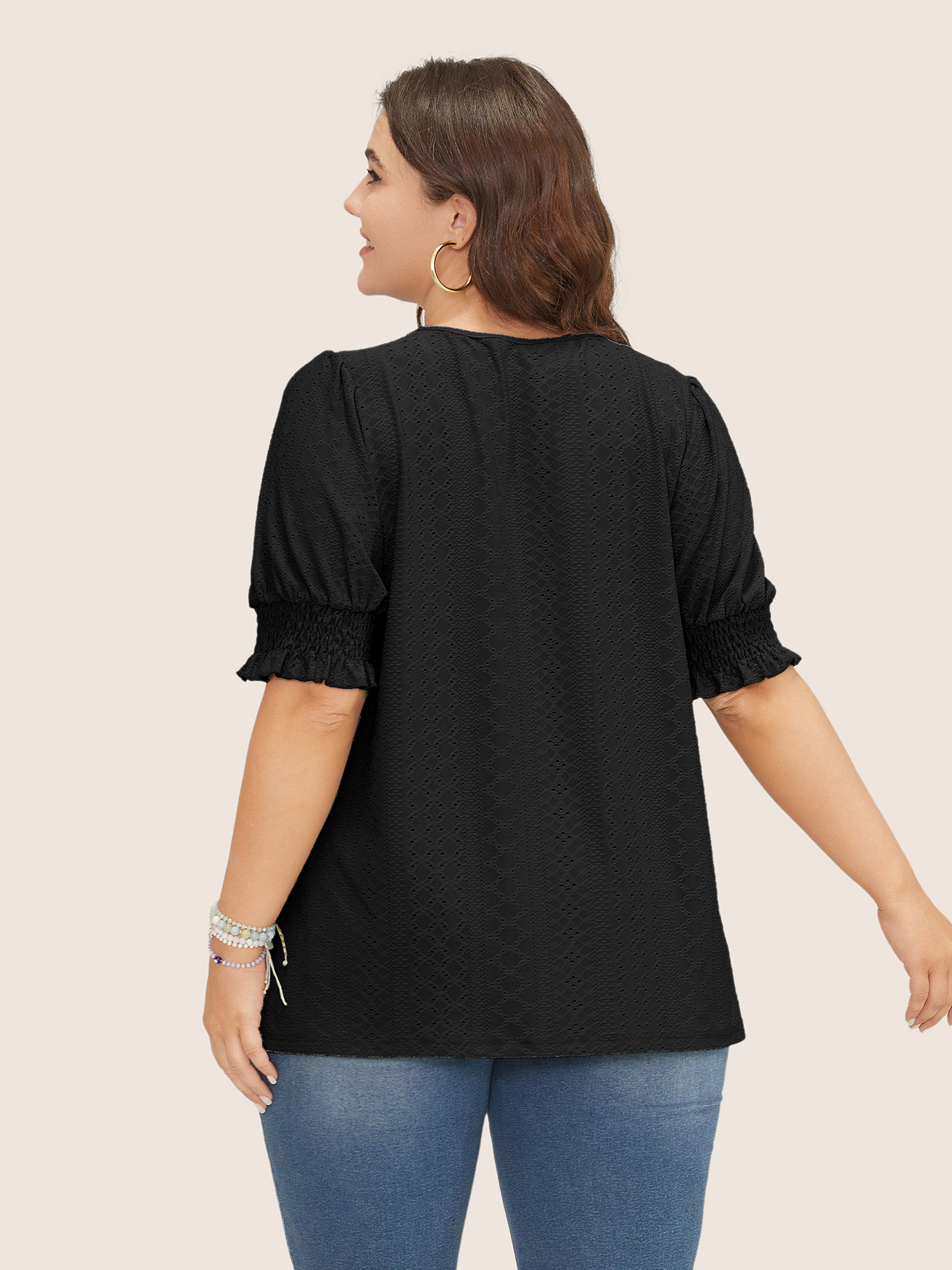 

Plus Size Plain Broderie Anglaise Shirred Puff Sleeve Button Detail T-shirt Black Women Casual Button Plain V-neck Everyday T-shirts BloomChic