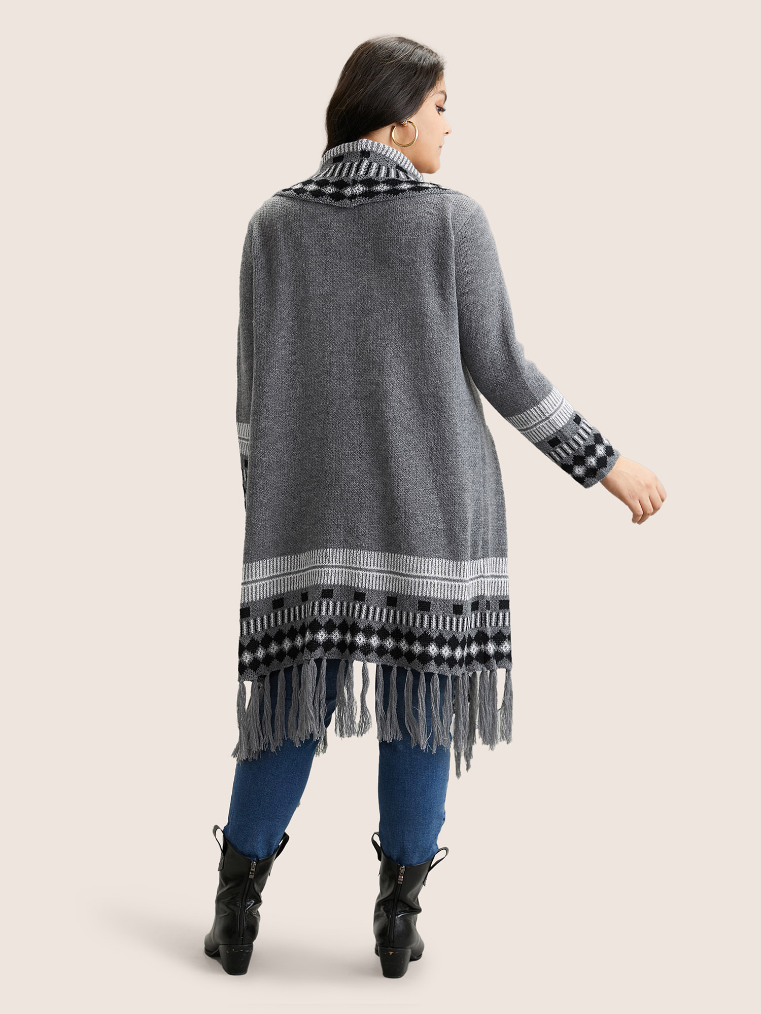 

Plus Size Bandana Print Fringe Trim Maxi Cardigan Gray Women Casual Long Sleeve Everyday Cardigans BloomChic