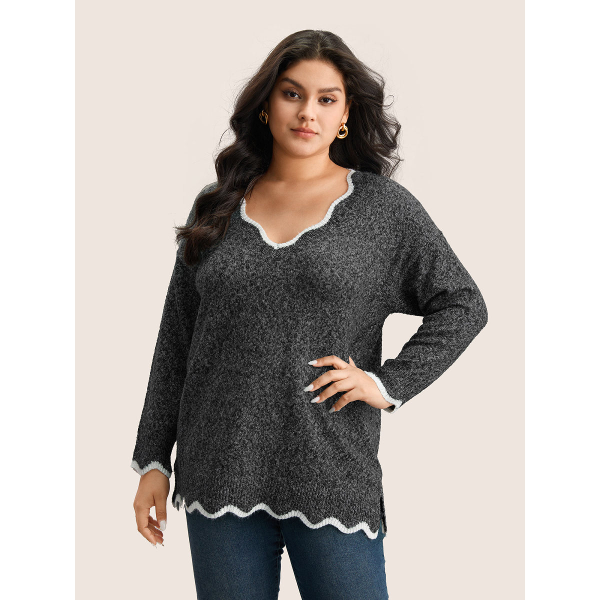 

Plus Size Contrast Split Side Scalloped Trim Pullover DimGray Women Casual Long Sleeve V-neck Everyday Pullovers BloomChic