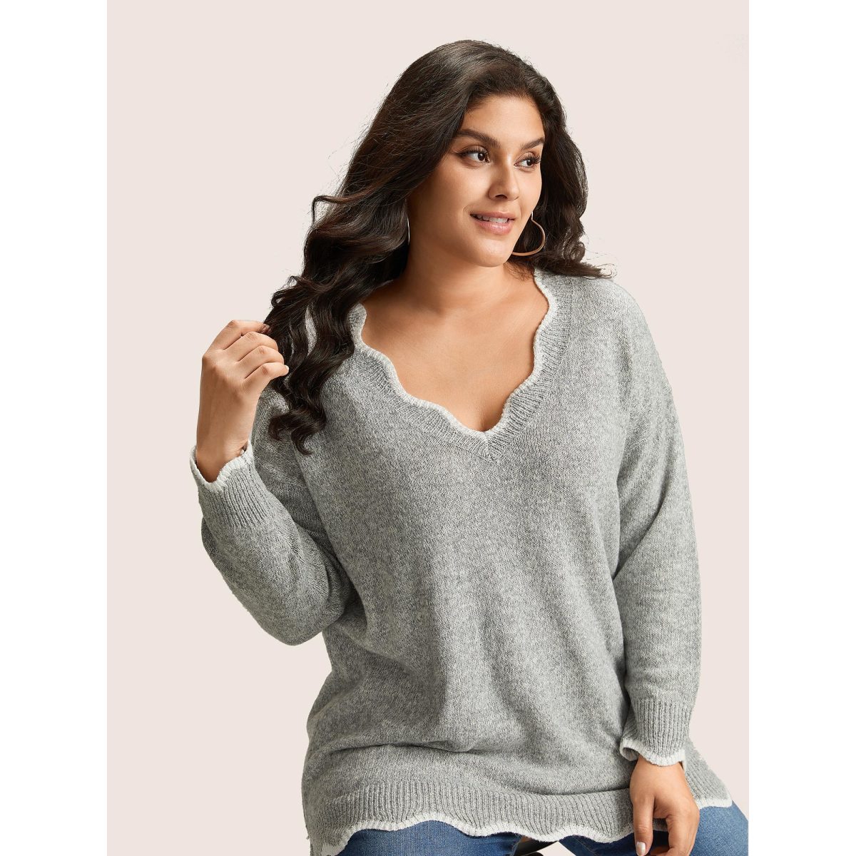 

Plus Size Contrast Split Side Scalloped Trim Pullover Silver Women Casual Long Sleeve V-neck Everyday Pullovers BloomChic