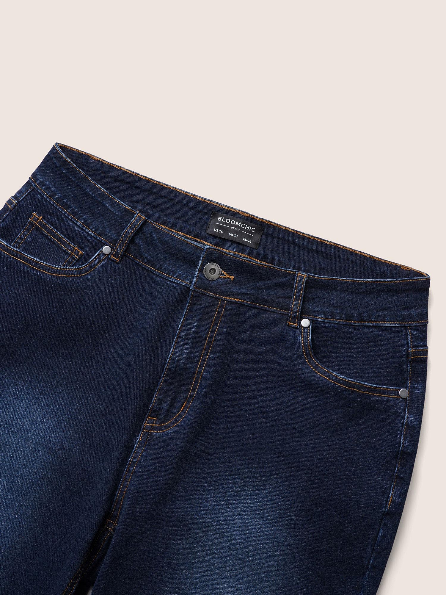 

Plus Size Dark Wash Split Hem Bootcut Pull-On Jegging Jeans Women Indigo Casual Plain Non High stretch Slanted pocket Jeans BloomChic