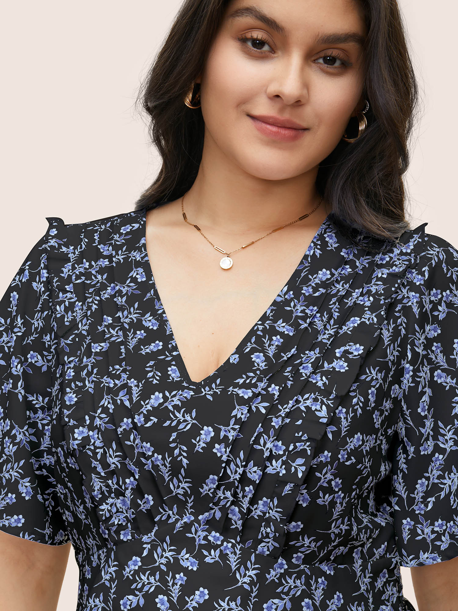 Plus Size BlackFlower Floral Pleated Elastic Waist Ruffle Sleeve Blouse Women Elegant Half Sleeve V-neck Everyday Blouses BloomChic 26/4X 