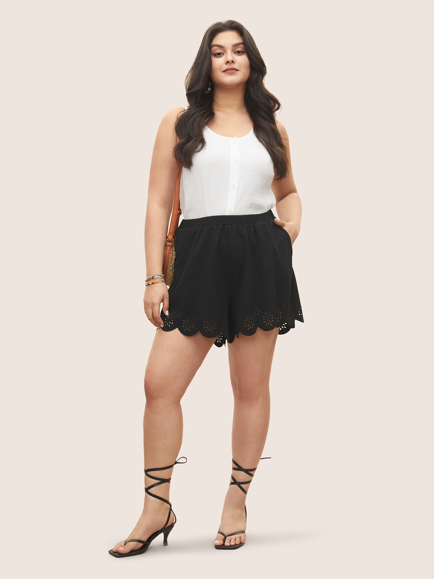 Plus Size Laser Cut Elastic Waist Scalloped Trim Shorts Women Black Elegant Non Loose Everyday Shorts BloomChic 12/L 