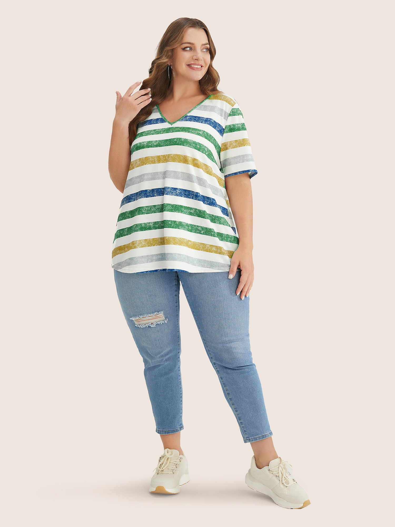 

Plus Size Striped Contrast V Neck T-shirt Green Women Casual Striped V-neck Everyday T-shirts BloomChic