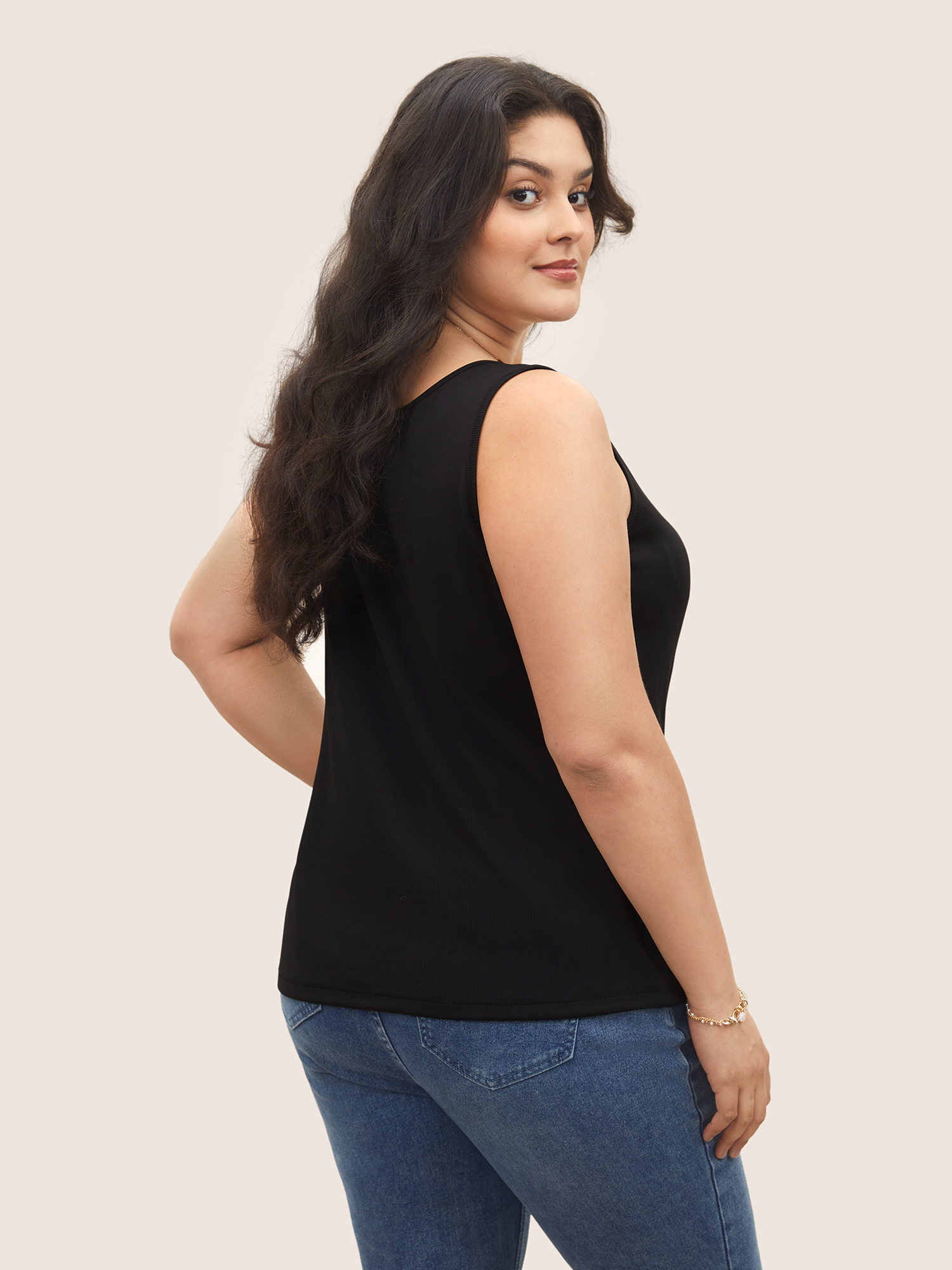 Plus Size Solid Rib Knit Heart Neckline Tank Top Women Black Casual Heart neckline Everyday Tank Tops Camis BloomChic 10/M 