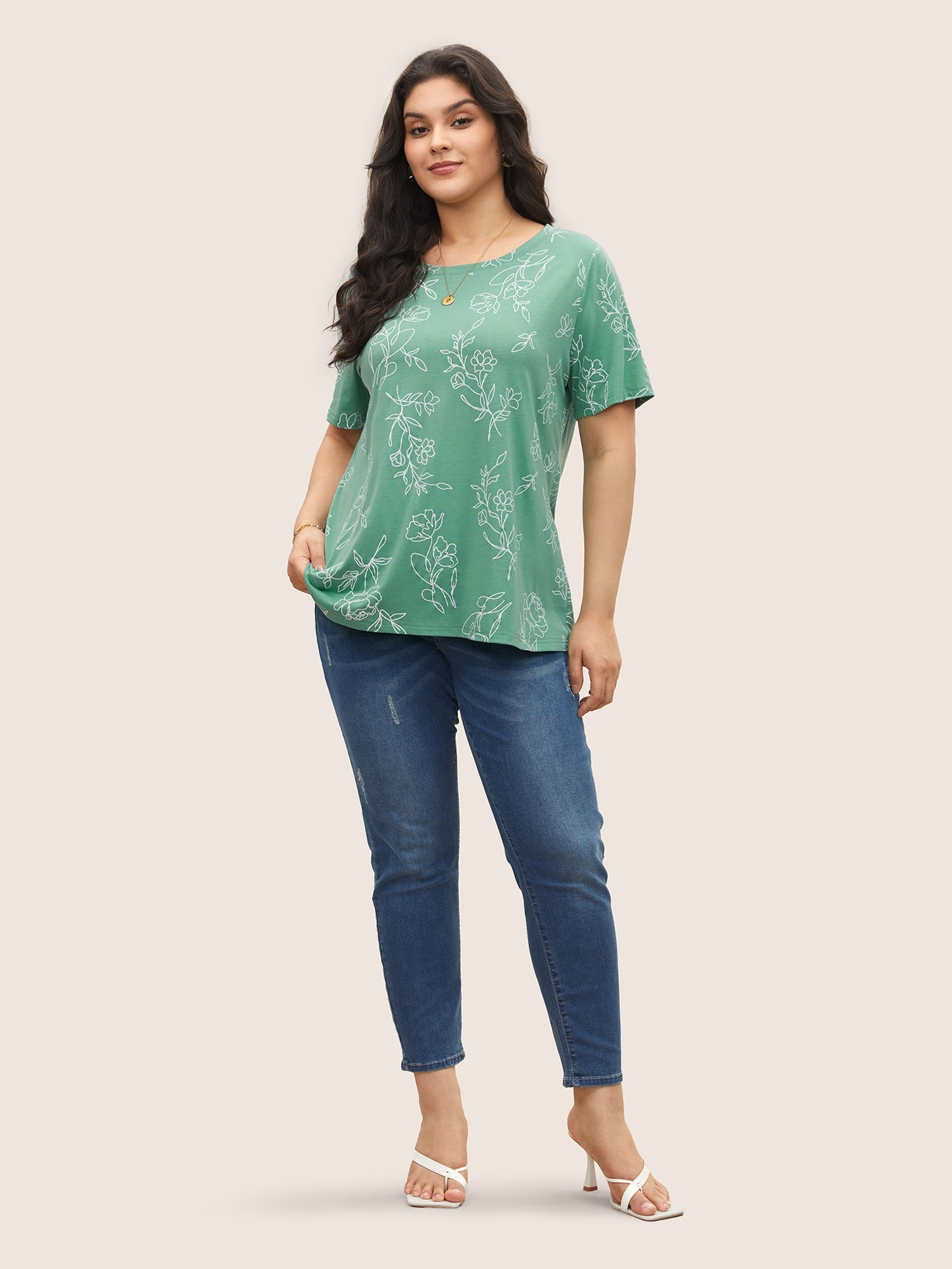 Plus Size Line Floral Print Crew Neck T-shirt Mint Women Elegant Round Neck Everyday T-shirts BloomChic 26/4X 