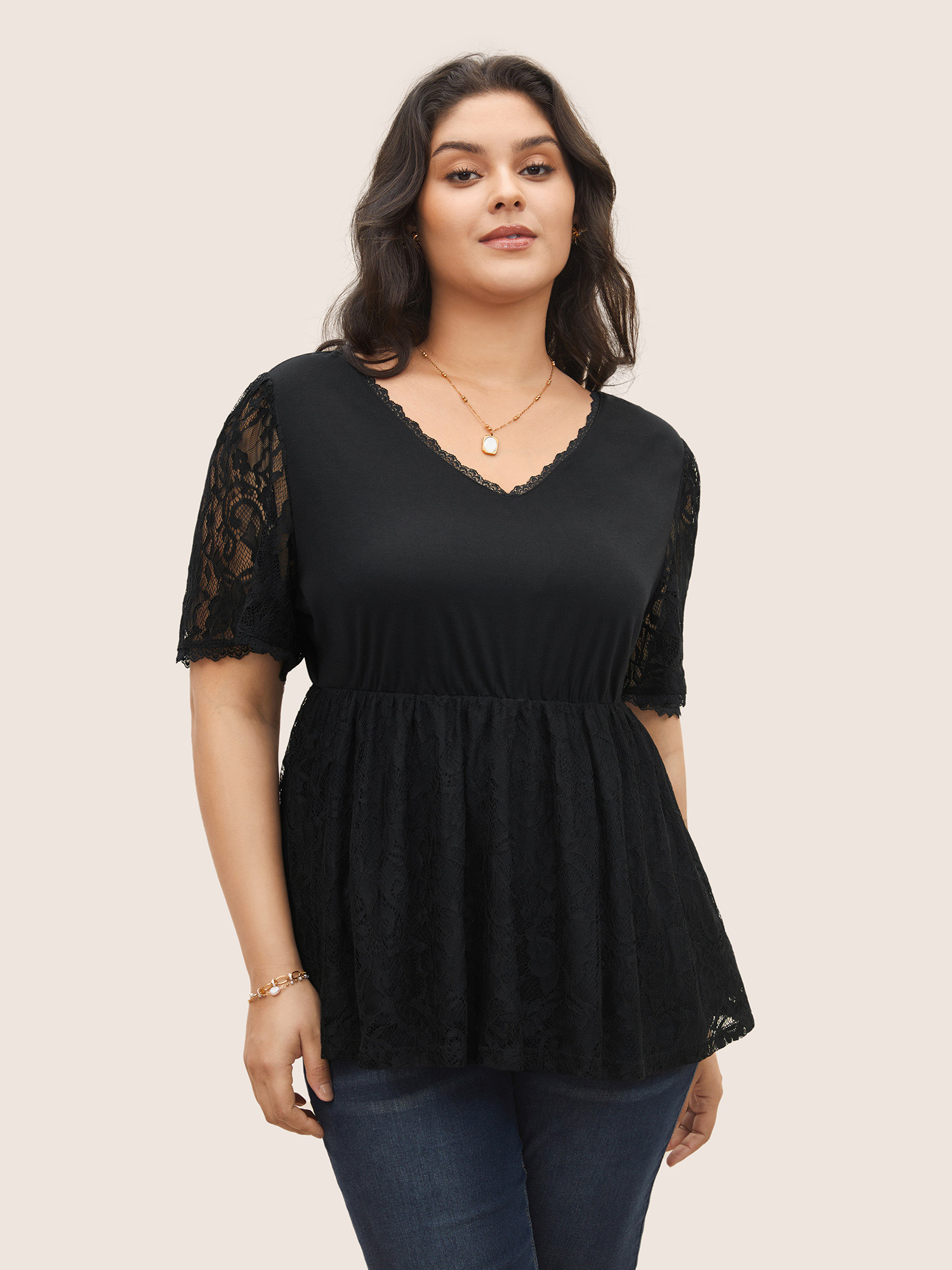 

Plus Size Lace Panel Elastic Waist Mesh Knit Top Black V-neck Short sleeve Elegant Jersey Tops