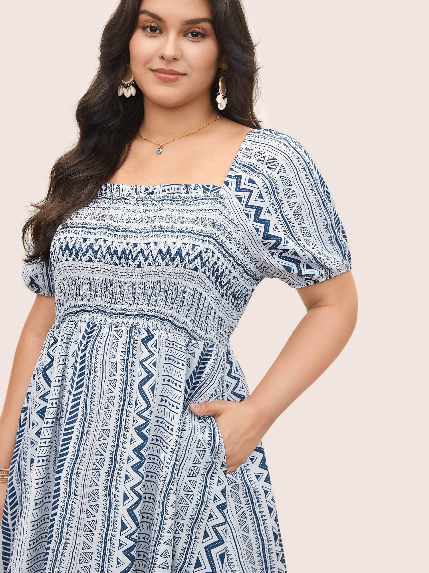 

Plus Size Geometric Shirred Pocket Lantern Sleeve Dress White Women Resort Non Square Neck Short sleeve Curvy Midi Dress BloomChic