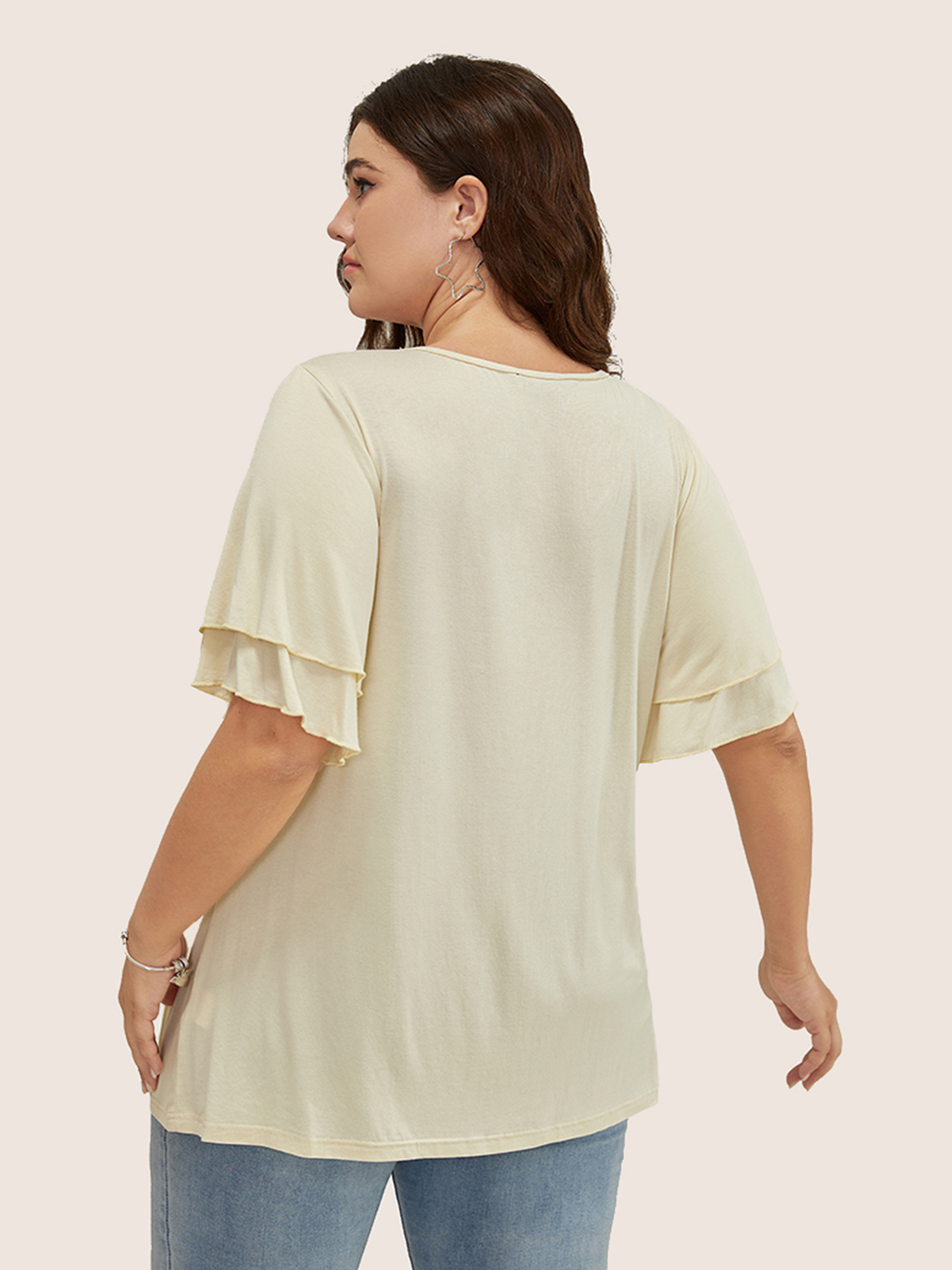 

Plus Size Solid Crochet Lace Ruffle Tiered Sleeve V Neck T-shirt Beige Women Elegant Ruffles Plain V-neck Everyday T-shirts BloomChic