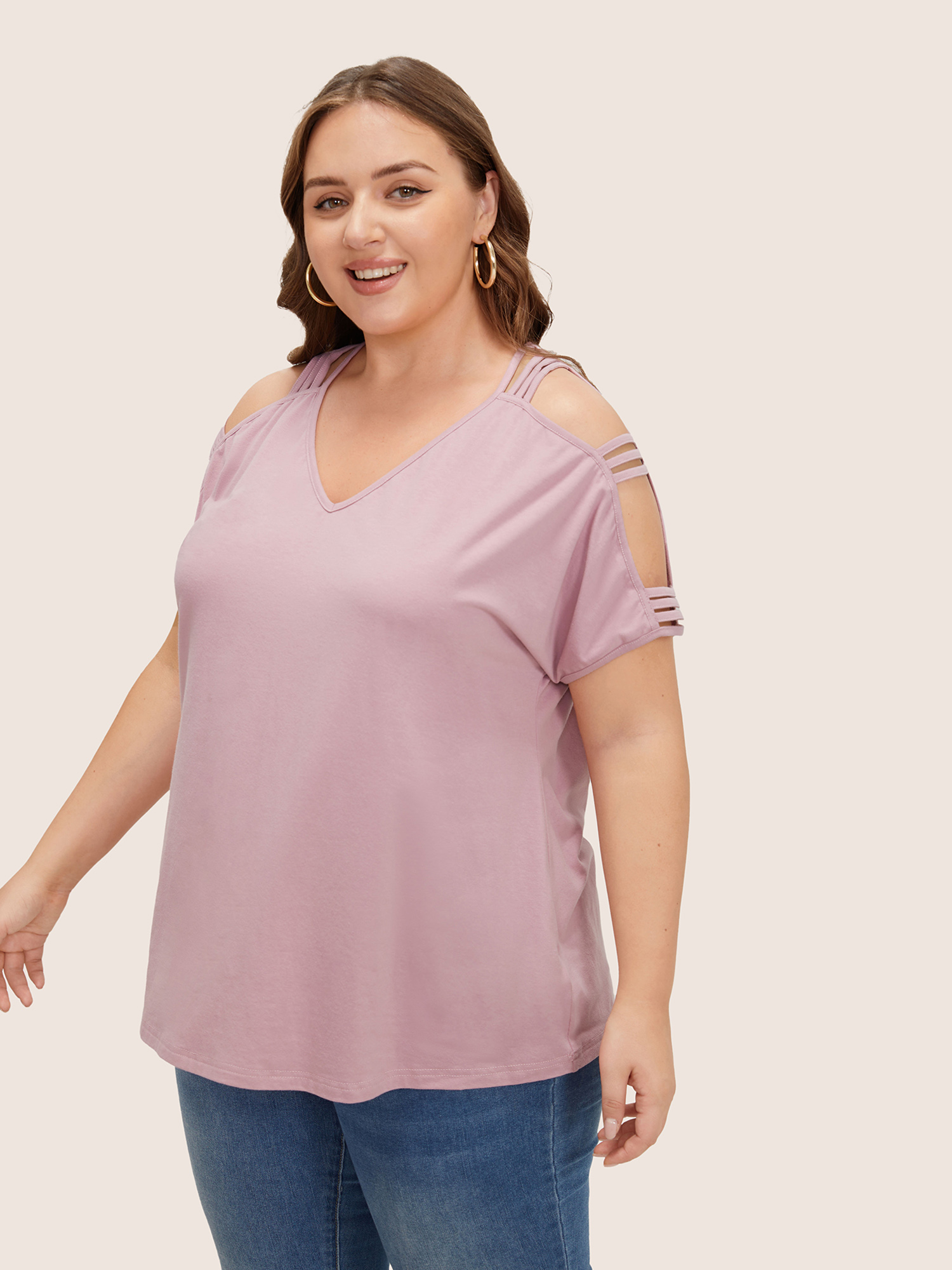 

Plus Size Solid Cut Out Batwing Sleeve T-shirt Rouge Women Resort Cut-Out Plain V-neck Vacation T-shirts BloomChic