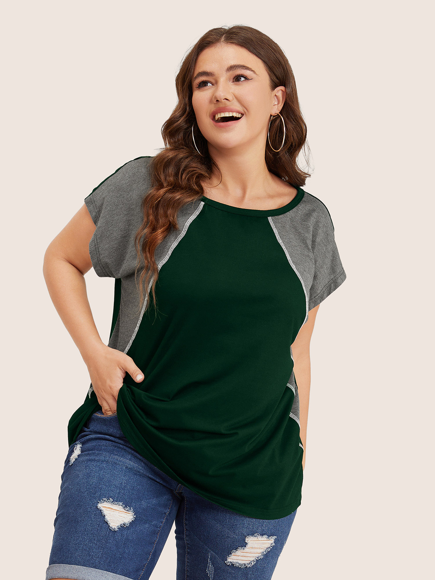 

Plus Size Color Block Contrast Binding Batwing Sleeve T-shirt DarkGreen Women Casual Contrast Colorblock Round Neck Everyday T-shirts BloomChic