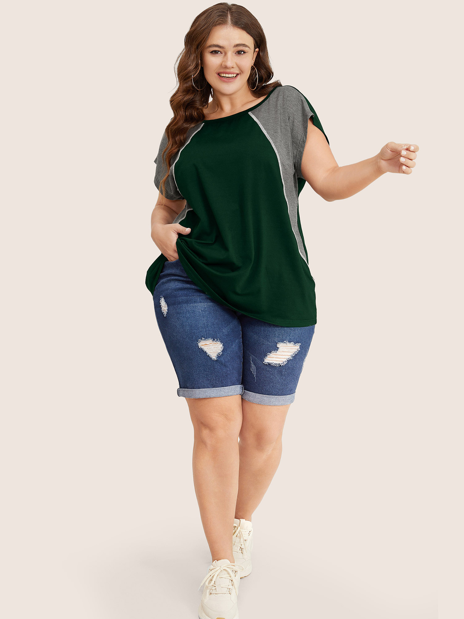 Plus Size Color Block Contrast Binding Batwing Sleeve T-shirt DarkGreen Women Casual Contrast Colorblock Round Neck Everyday T-shirts BloomChic 22-24/3X 