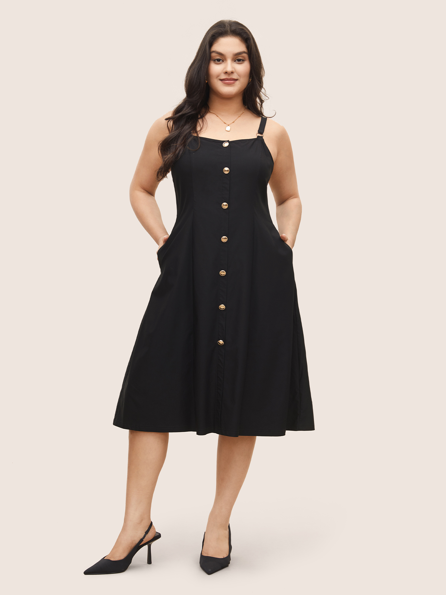 

Plus Size Plain Adjustable Straps Metal Detail Pocket Dress Black Women At the Office Non Non Sleeveless Curvy Midi Dress BloomChic