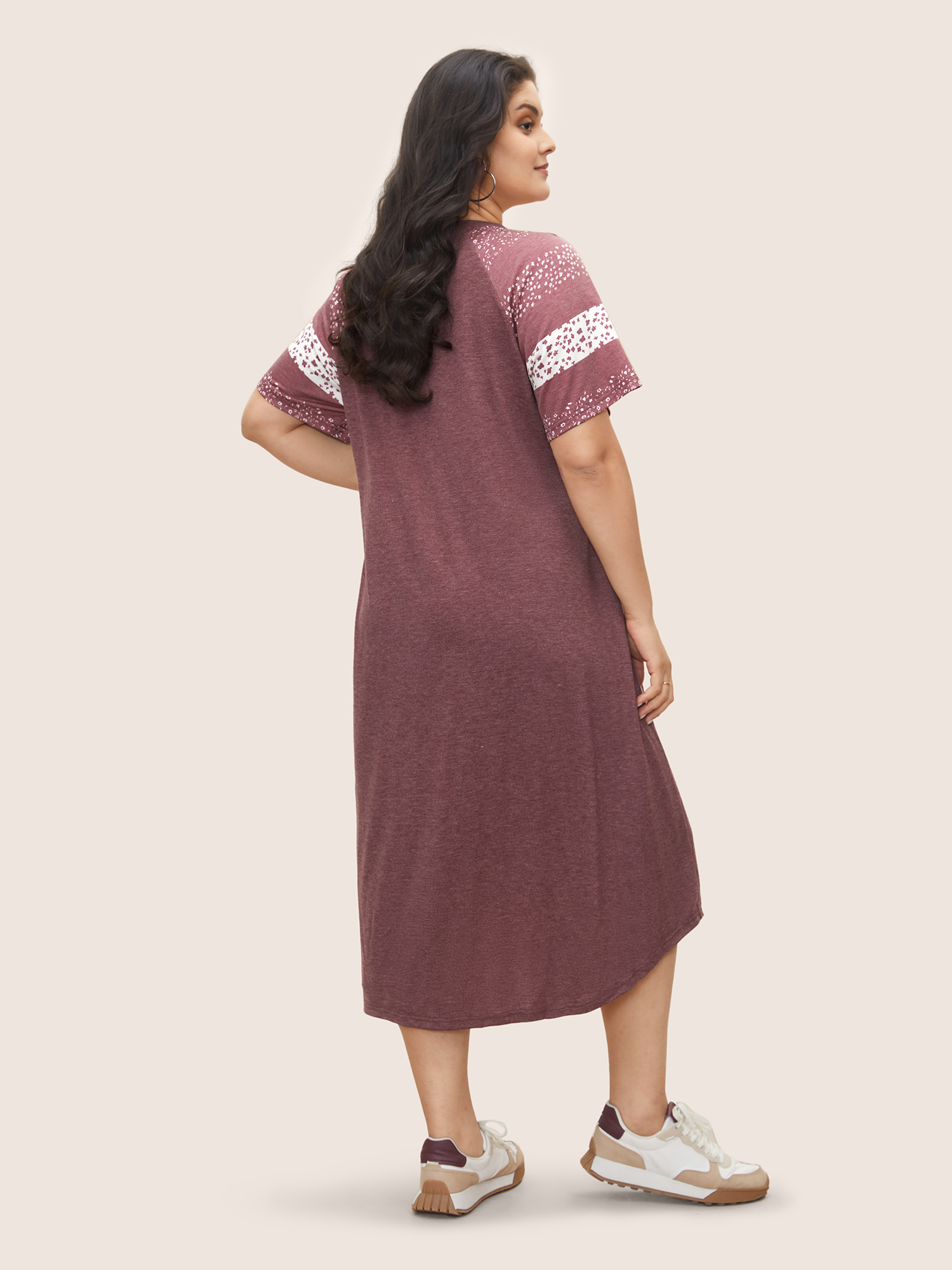 

Plus Size Ditsy Floral Patchwork Raglan Sleeve Pocket Dress Russet Women Casual Non V-neck Short sleeve Curvy Midi Dress BloomChic