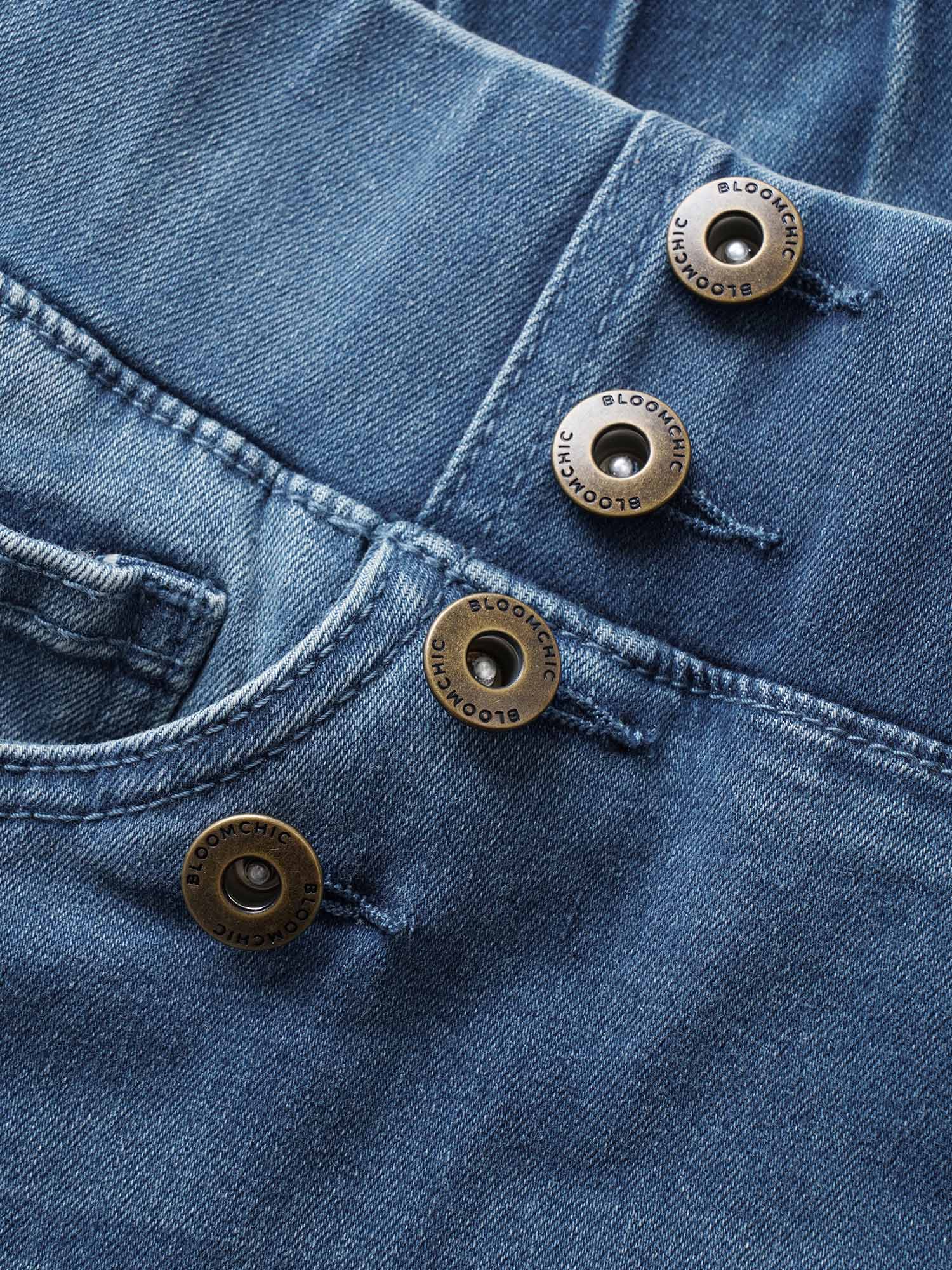 Plus Size Light Wash Button Detail Pull On Jegging Jeans Women Blue Casual Plain Non High stretch Slanted pocket Jeans BloomChic 30/6X 