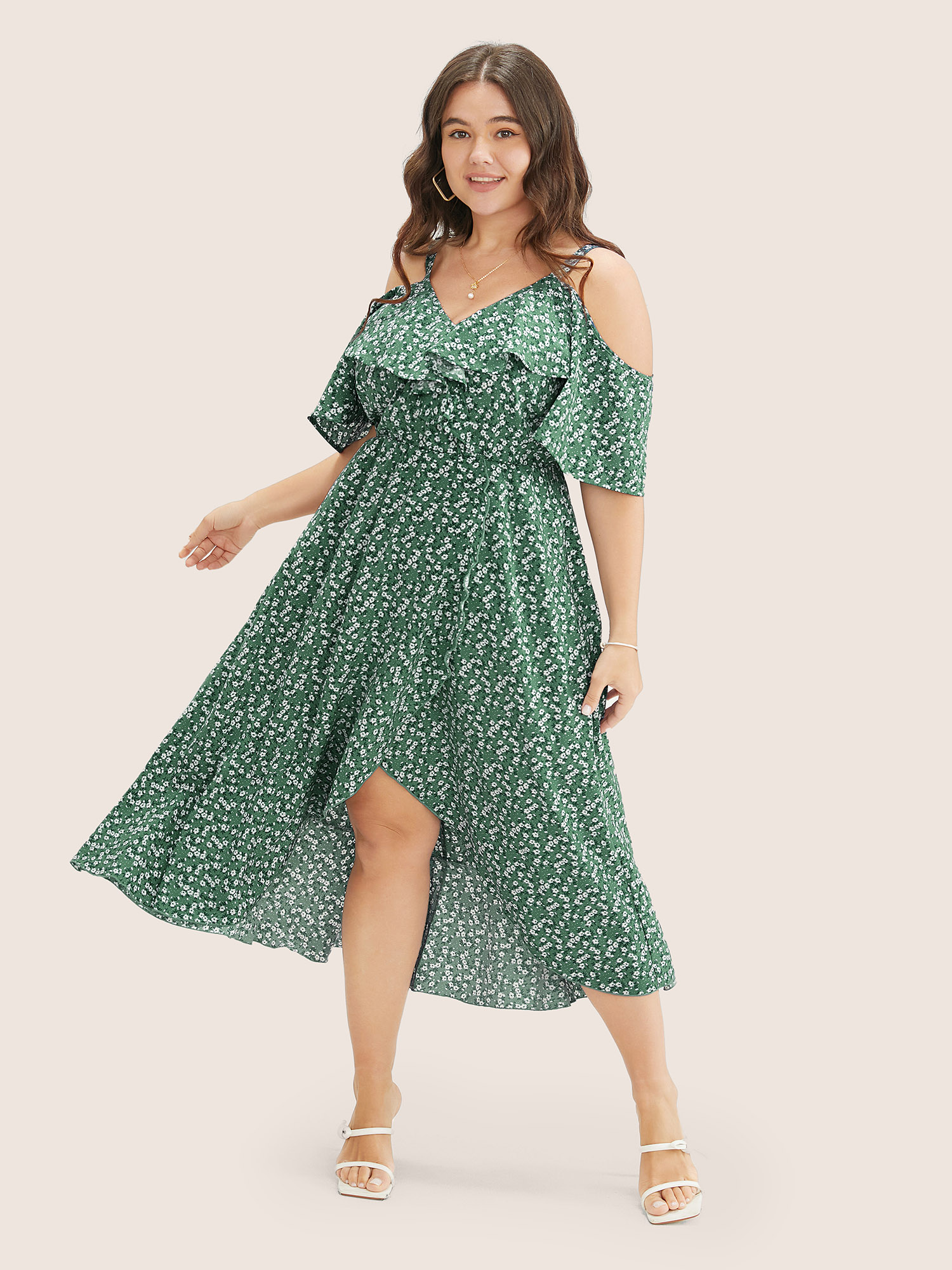 Plus Size Women Everyday Ditsy Floral Adjustable Straps Ruffle Sleeve Short sleeve Cold Shoulder Pocket Elegant Dresses BloomChic 