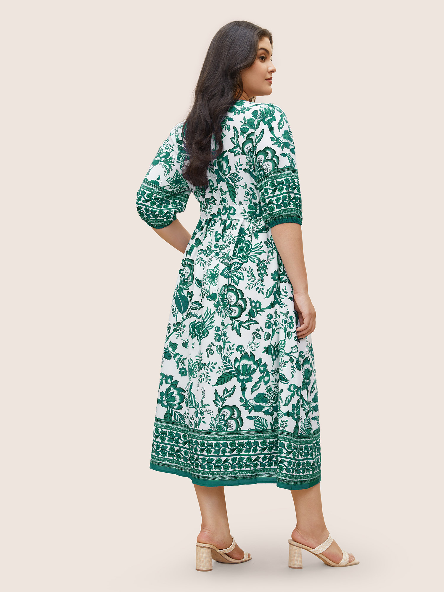 

Plus Size Bandana Print Surplice Neck Lantern Sleeve Pocket Belted Midi Dress Green Women Non V-neck Half Sleeve Curvy Midi Dress BloomChic