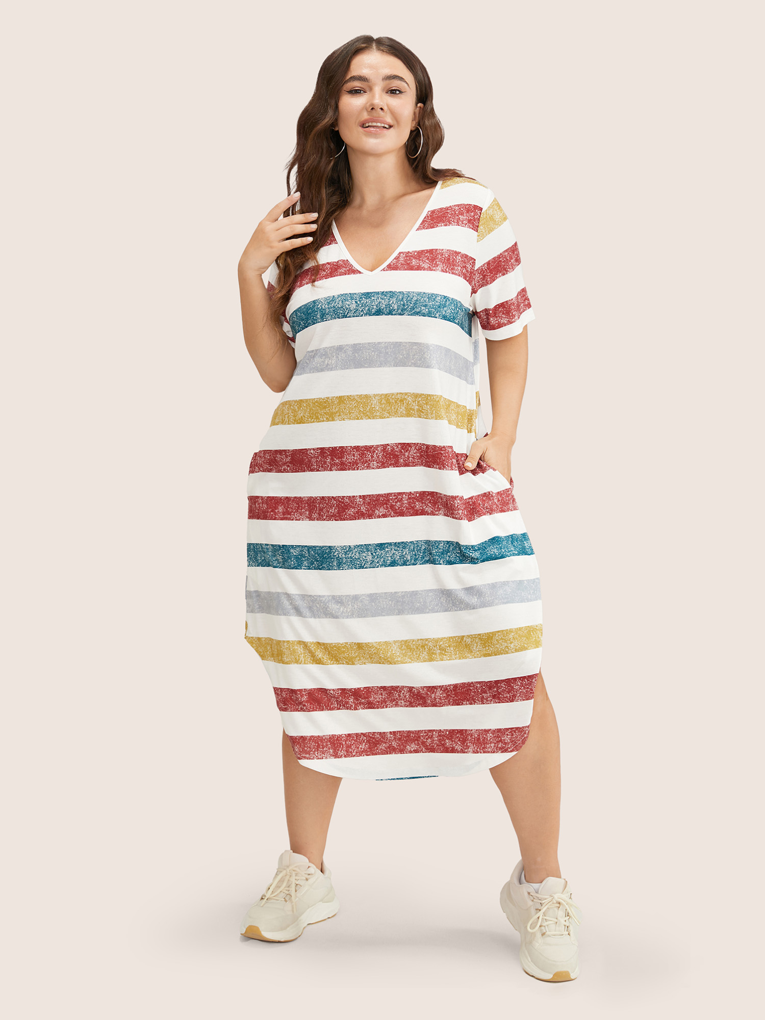 Plus Size Women Everyday Striped Arc Hem Regular Sleeve Short sleeve V-neck Pocket Casual Dresses BloomChic 