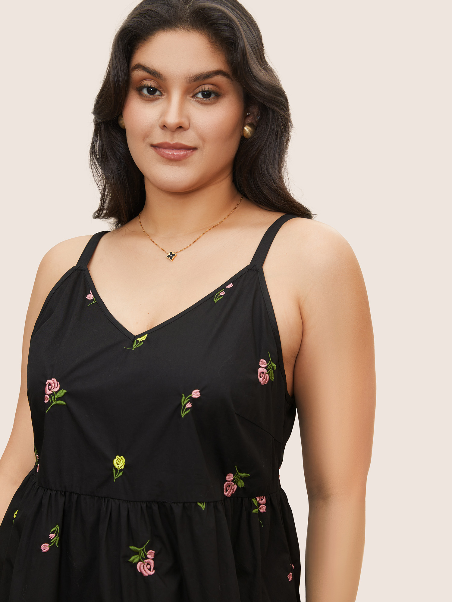 

Plus Size Floral Embroidered Adjustable Straps Cami Top Women Black Elegant Embroidered Everyday Tank Tops Camis BloomChic