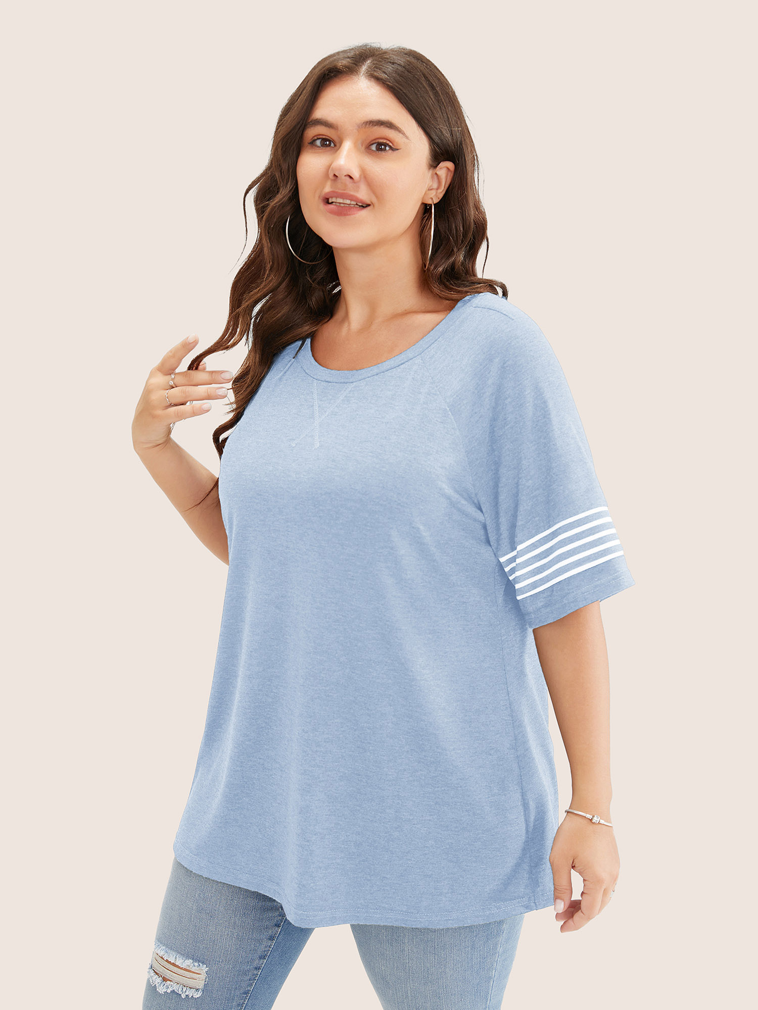 

Plus Size Striped Contrast Raglan Sleeve Crew Neck T-shirt LightBlue Women Casual Plain Round Neck Everyday T-shirts BloomChic