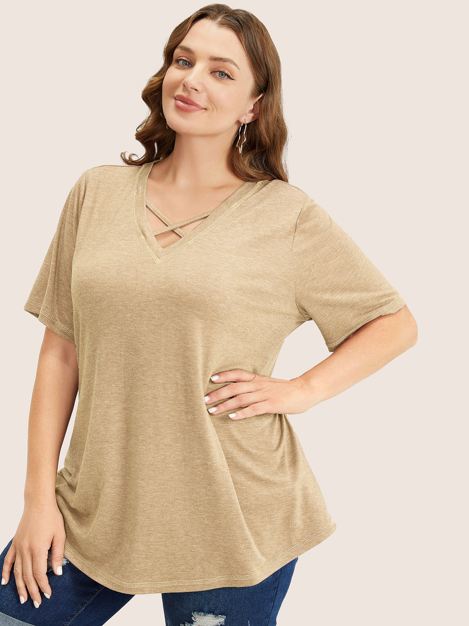 

Plus Size Solid Crisscross Neck Contrast Stitch T-shirt Tan Women Casual Plain V-neck Everyday T-shirts BloomChic