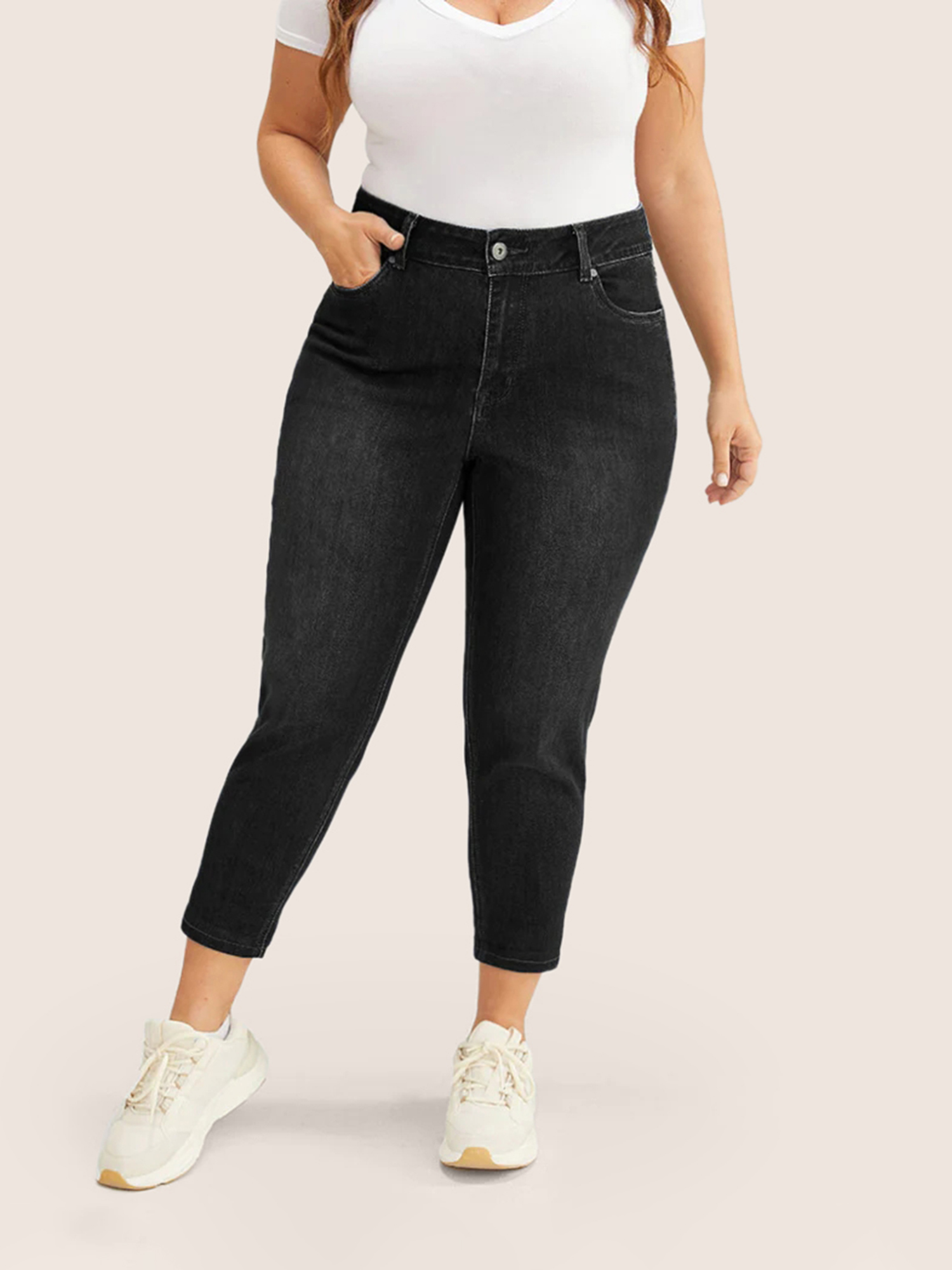 

Plus Size Very Stretchy High Rise Dark Wash Cropped Jeans Women Black Casual Plain High stretch Slanted pocket Jeans BloomChic