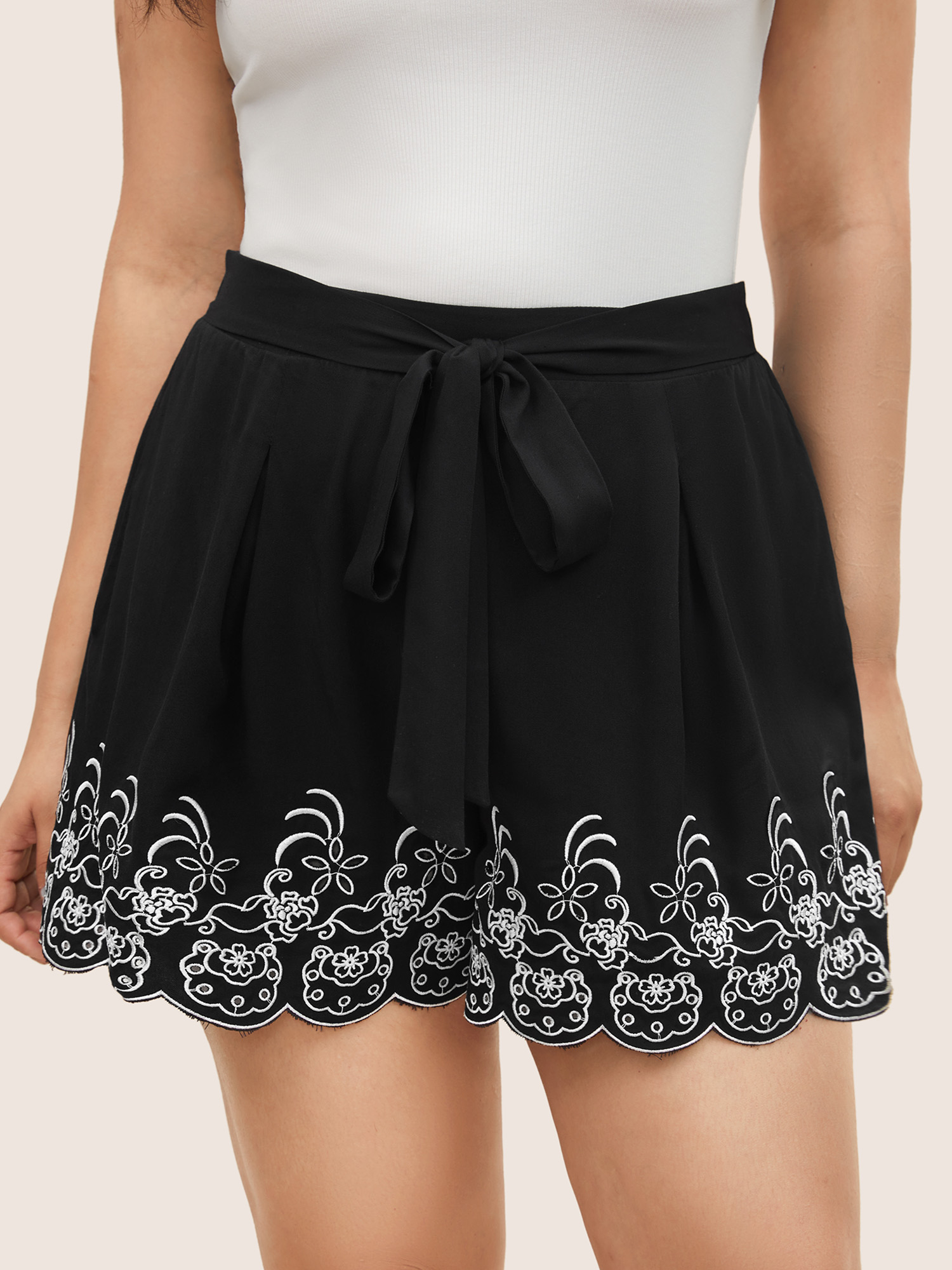 

Plus Size Floral Embroidered Ties Scalloped Trim Shorts Women Black Resort Embroidered Vacation Shorts BloomChic