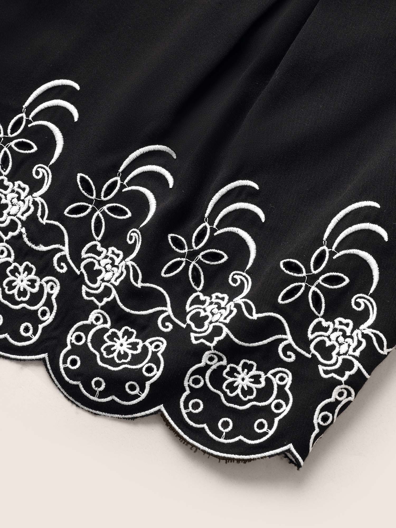 Plus Size Floral Embroidered Ties Scalloped Trim Shorts Women Black Resort Embroidered Vacation Shorts BloomChic 10/M 