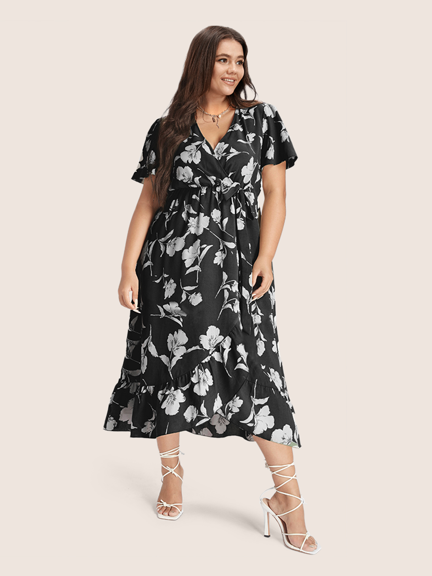 

Plus Size Floral Ruffle Knot Side Wrap Dress BlackFlower Women Ruffles V-neck Short sleeve Curvy Midi Dress BloomChic