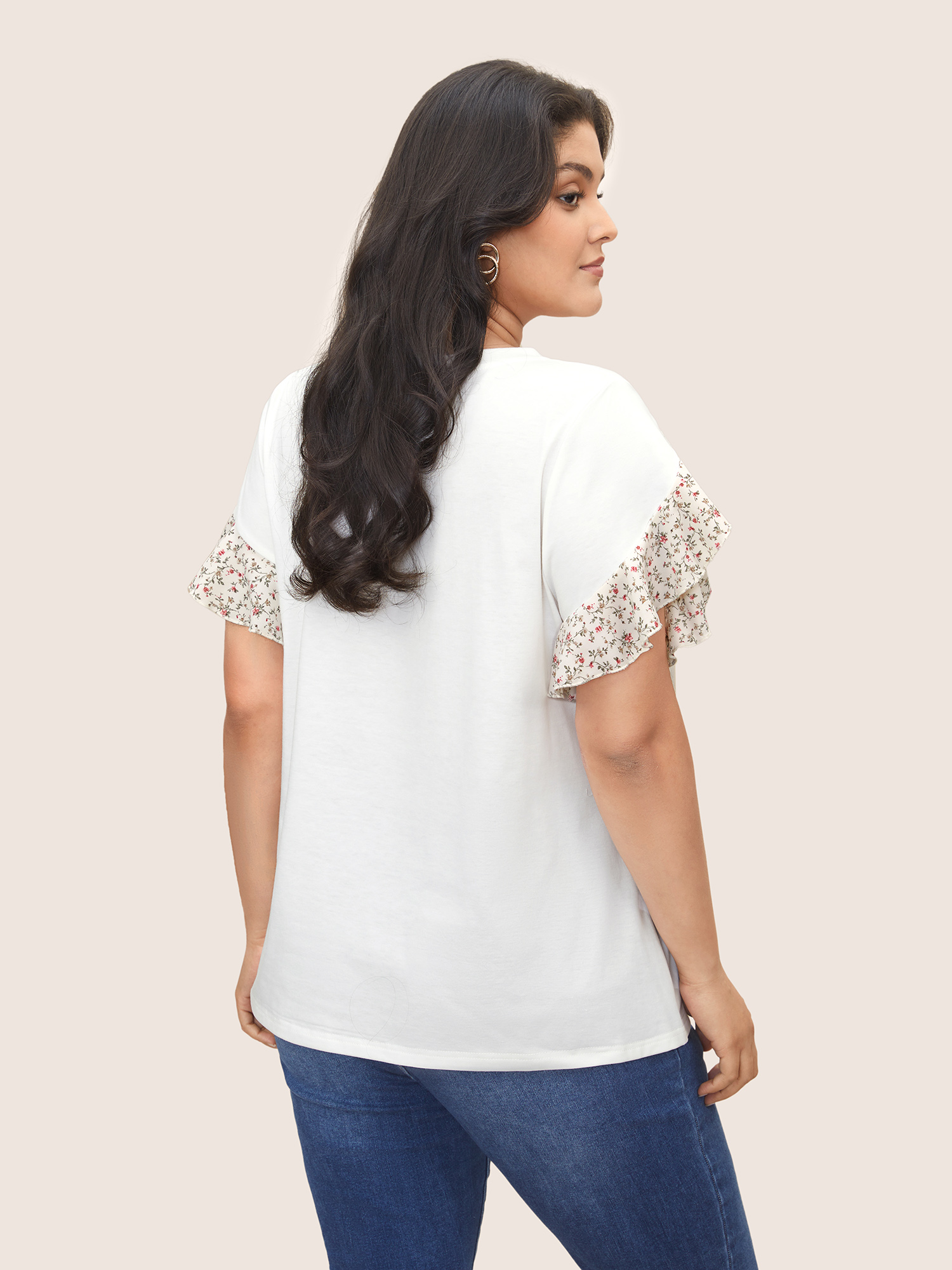 Plus Size Ditsy Floral Patchwork Petal Sleeve T-shirt White Women Elegant Patchwork Round Neck Everyday T-shirts BloomChic 10/M 