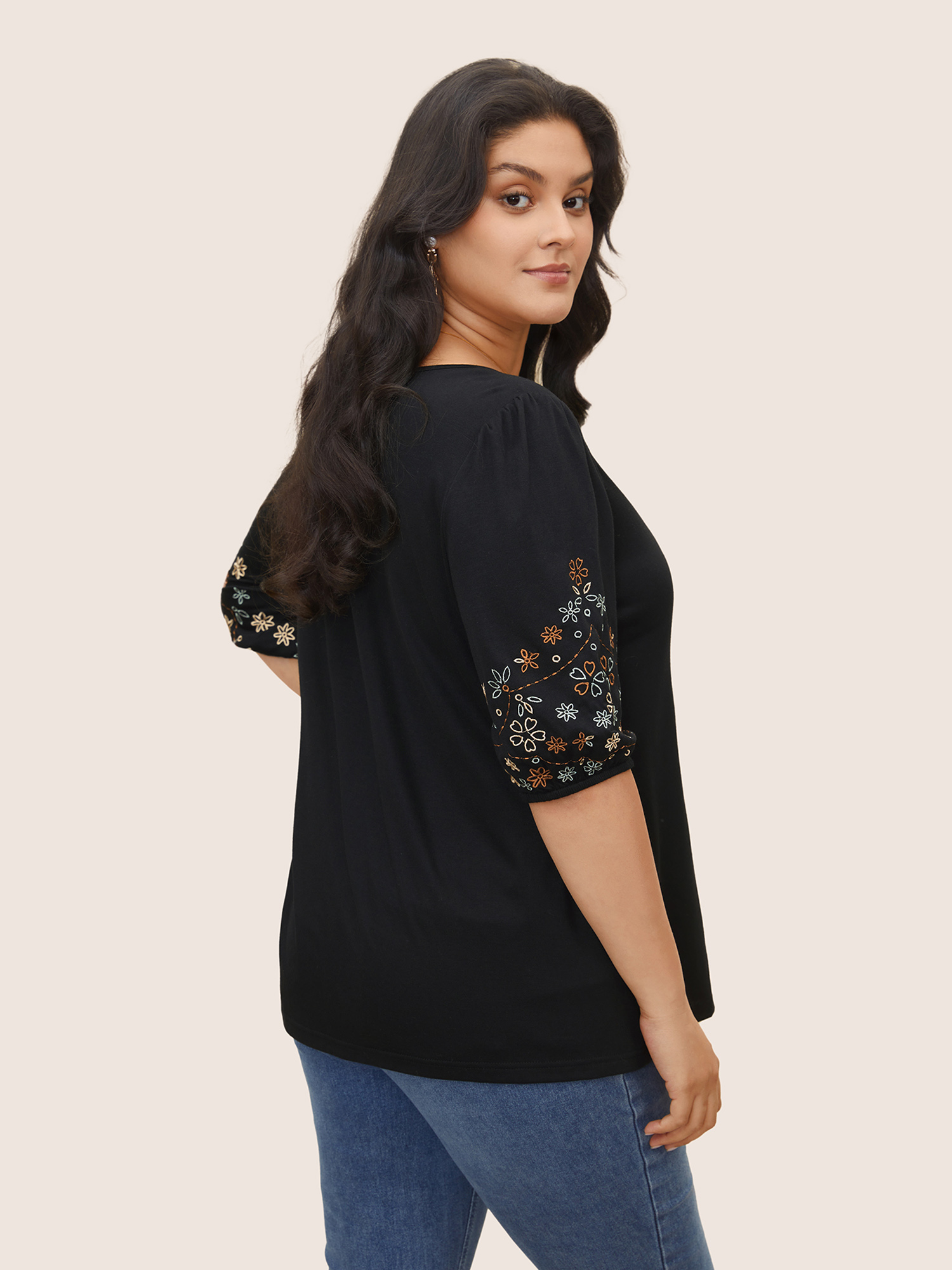 Plus Size Floral Embroidered Crew Neck Puff Sleeve T-shirt Black Women Elegant Embroidered Round Neck Everyday T-shirts BloomChic 28/5X 