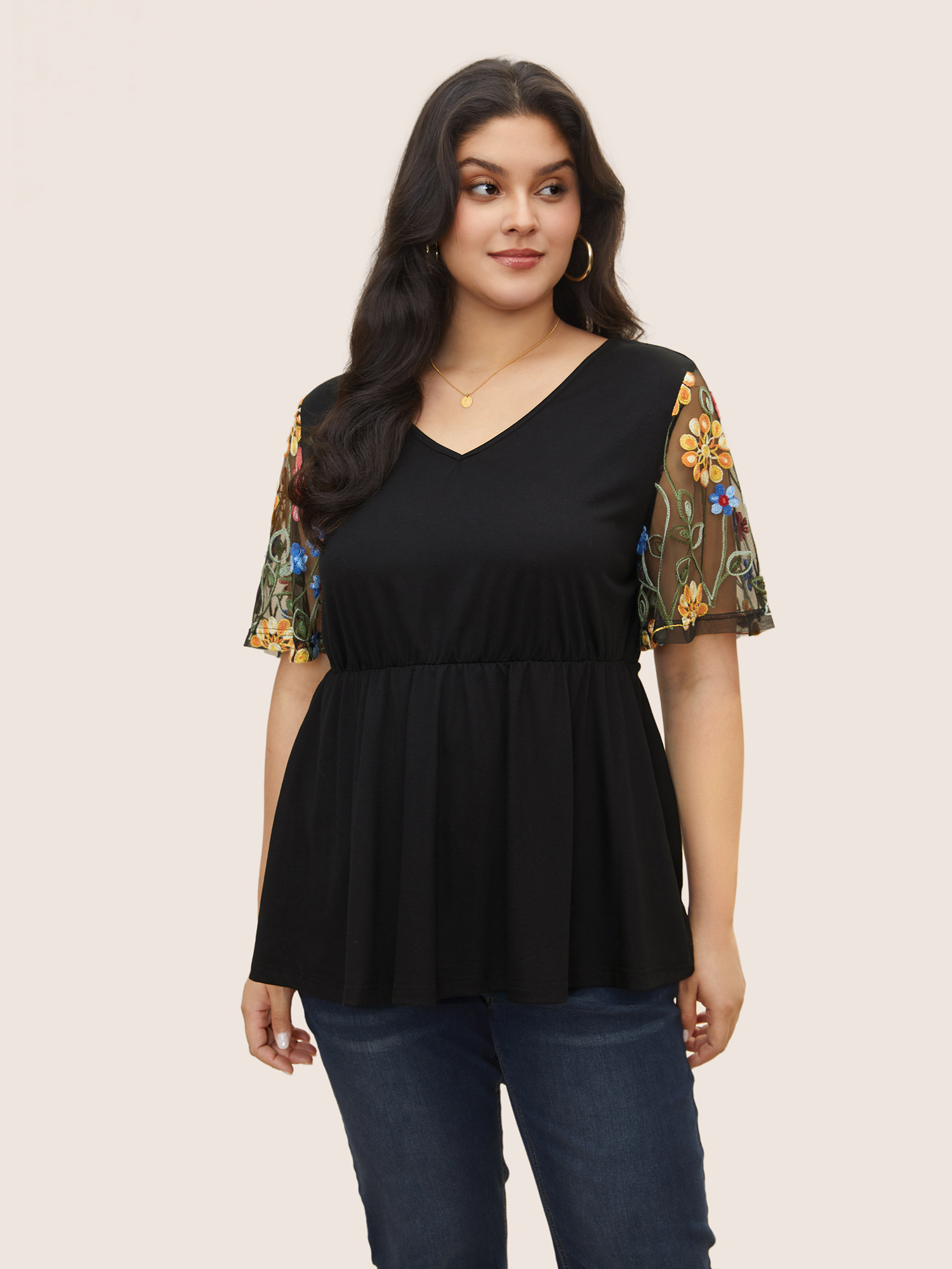 

Plus Size Floral Embroidered Patchwork Mesh Knit Top Black V-neck Short sleeve Elegant Jersey Tops