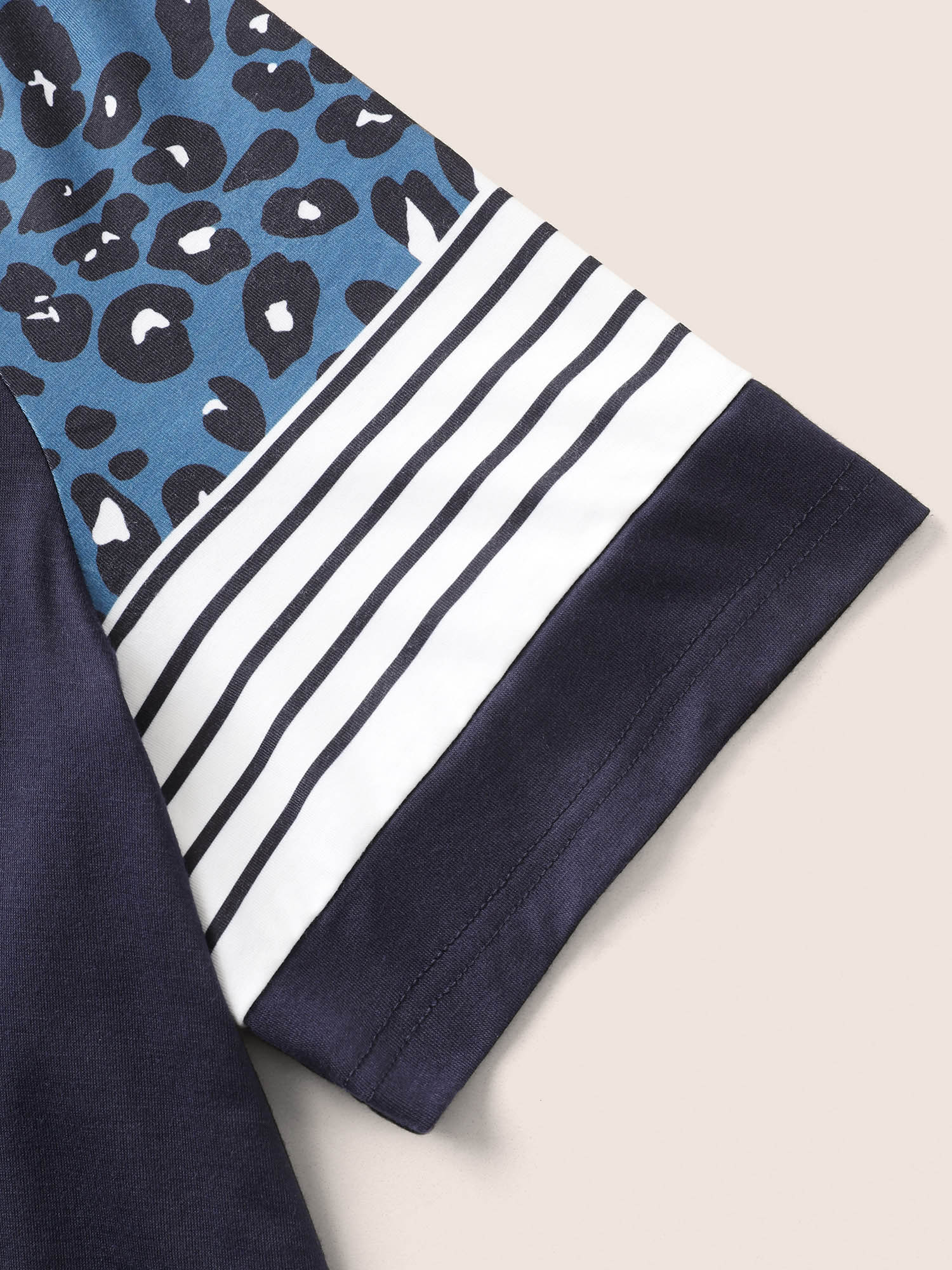 Plus Size Stripes Leopard Patchwork Raglan Sleeve T-shirt Midnight Women Casual Contrast Round Neck Everyday T-shirts BloomChic 28/5X 