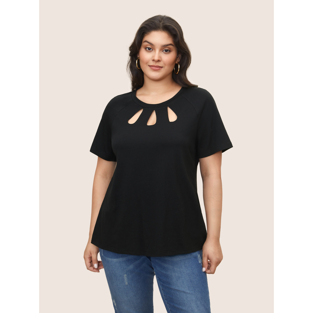 

Plus Size Solid Cut Out Laser Cut Raglan Sleeve T-shirt Black Women Casual Cut-Out Round Neck Everyday T-shirts BloomChic