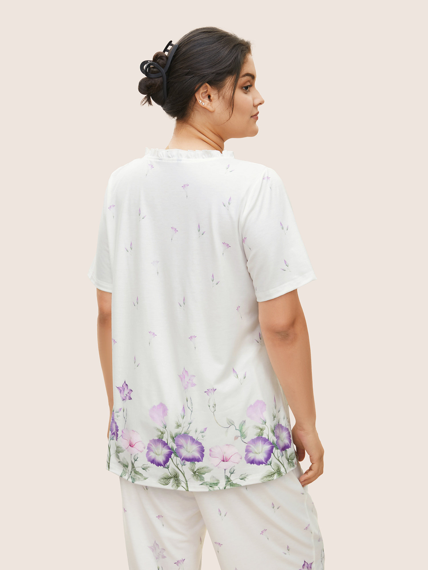 Plus Size Floral Pleated Button Detail Loungewear Set Women White Contrast Lounge Loungewear Sets BloomChic 30/6X 