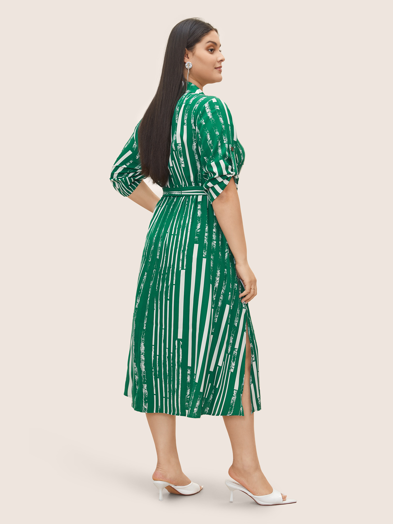 

Plus Size Geometric Shirt Collar Tab Sleeve Belted Dress DarkGreen Women At the Office Belted Shirt collar Elbow-length sleeve Curvy Midi Dress BloomChic