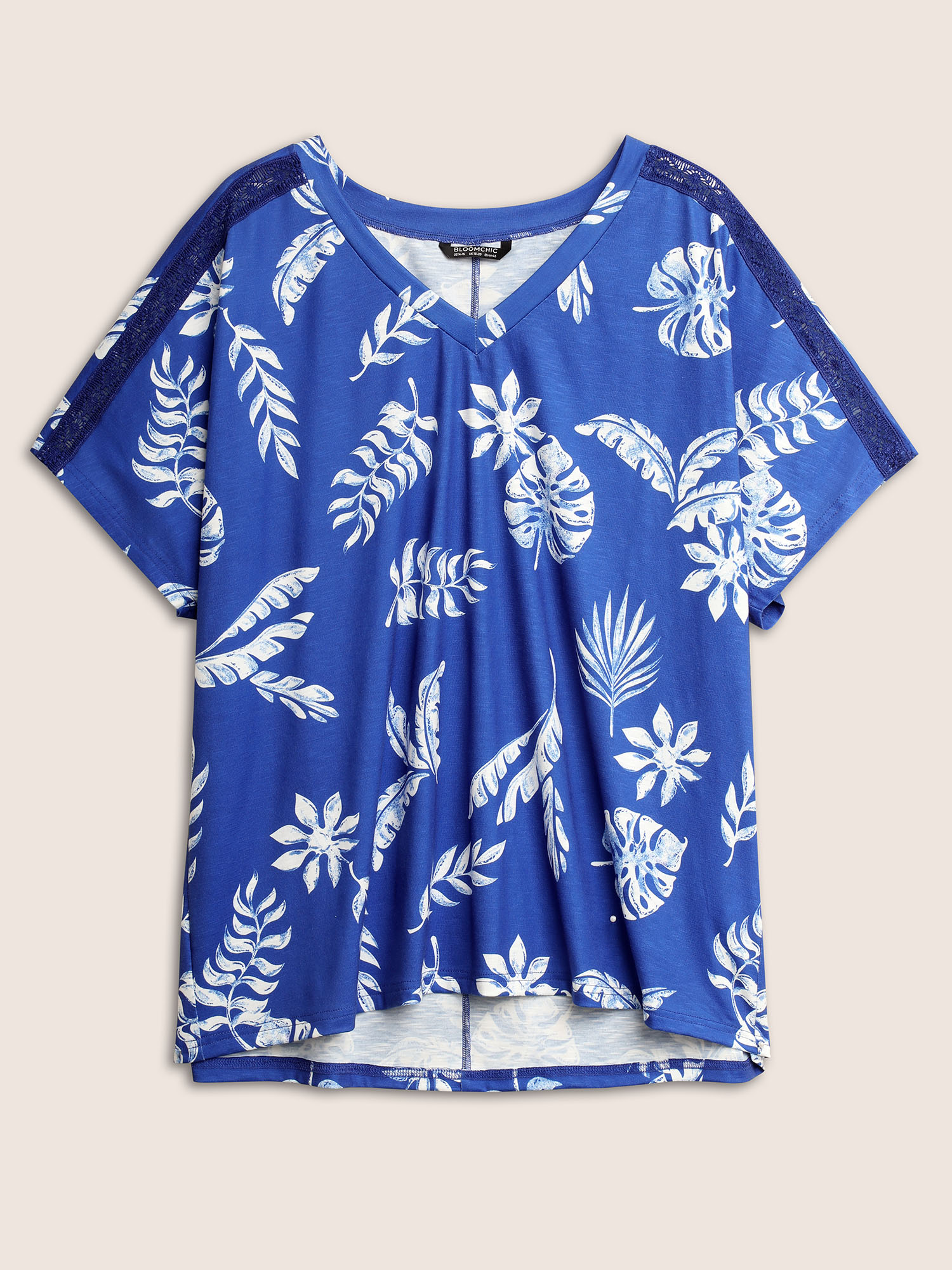 

Plus Size Plants Woven Ribbon Patchwork Batwing Sleeve T-shirt Blue Women Resort Woven ribbon&lace trim V-neck Vacation T-shirts BloomChic