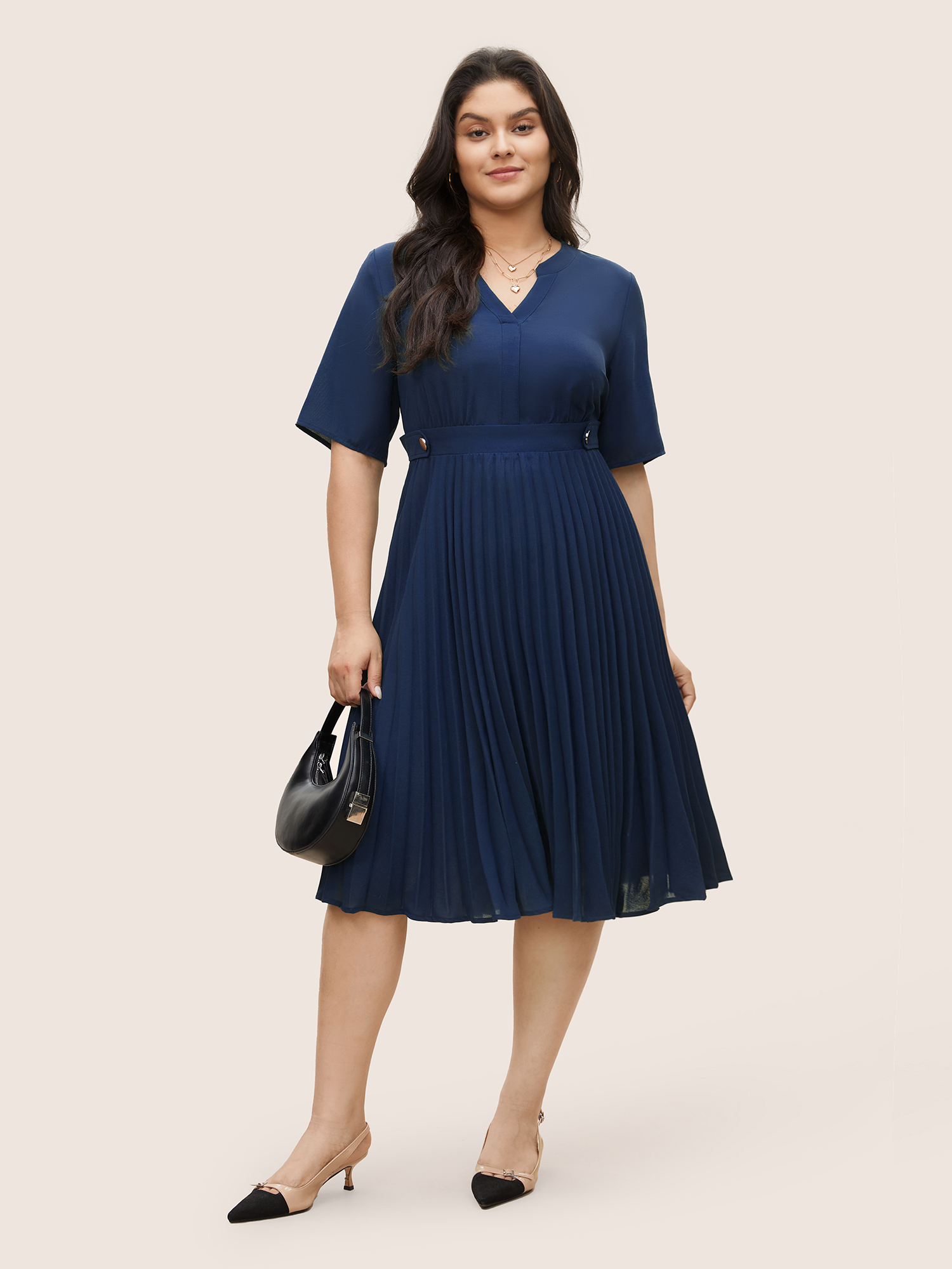 

Plus Size Solid Button Detail Notched Pleated Hem Dress DarkBlue Women At the Office Non Notched collar Short sleeve Curvy Midi Dress BloomChic