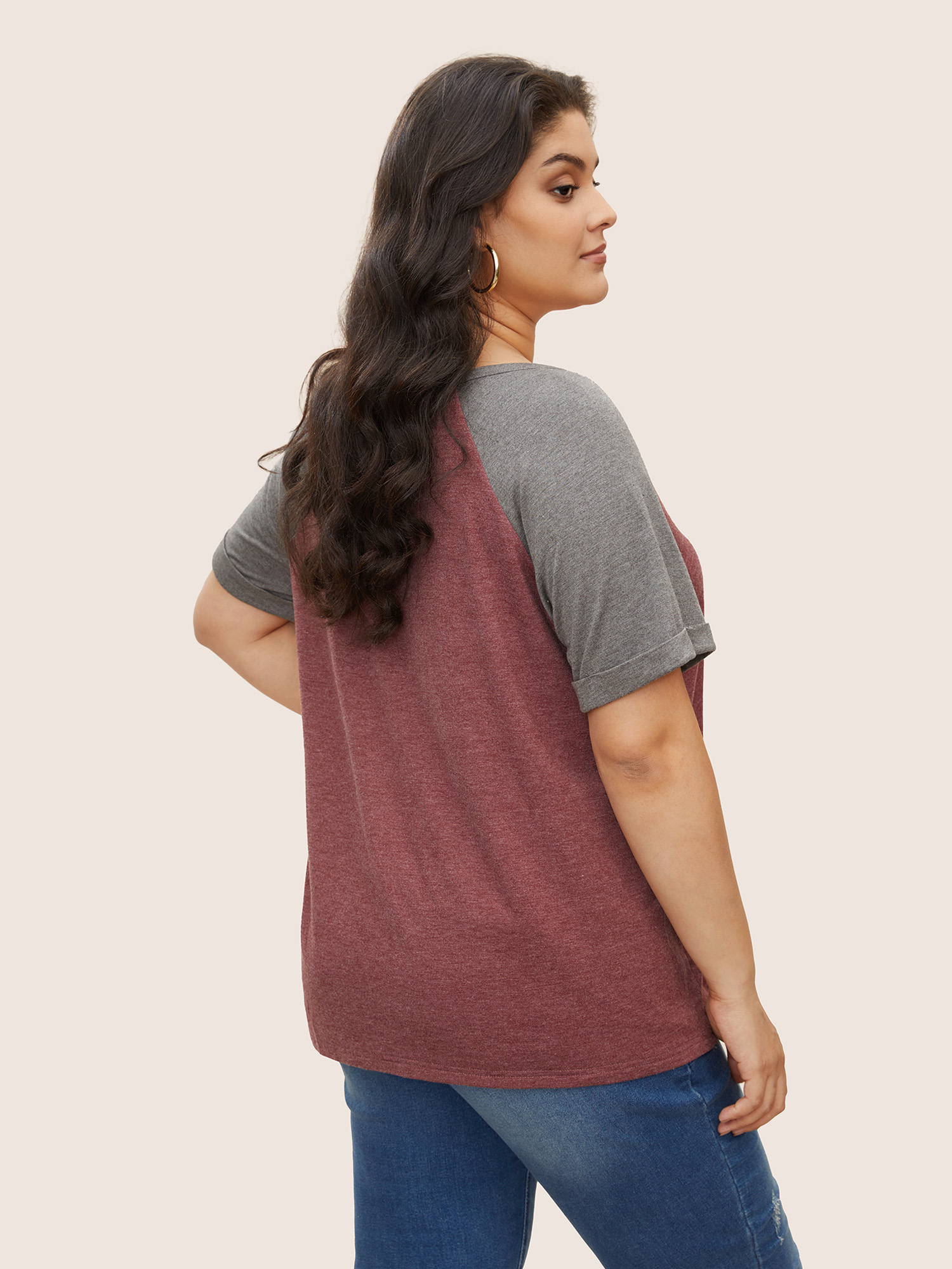 

Plus Size Colorblock Contrast Roll Raglan Sleeve Button Detail Notched T-shirt Russet Women Casual Contrast Colorblock Round Neck Everyday T-shirts BloomChic