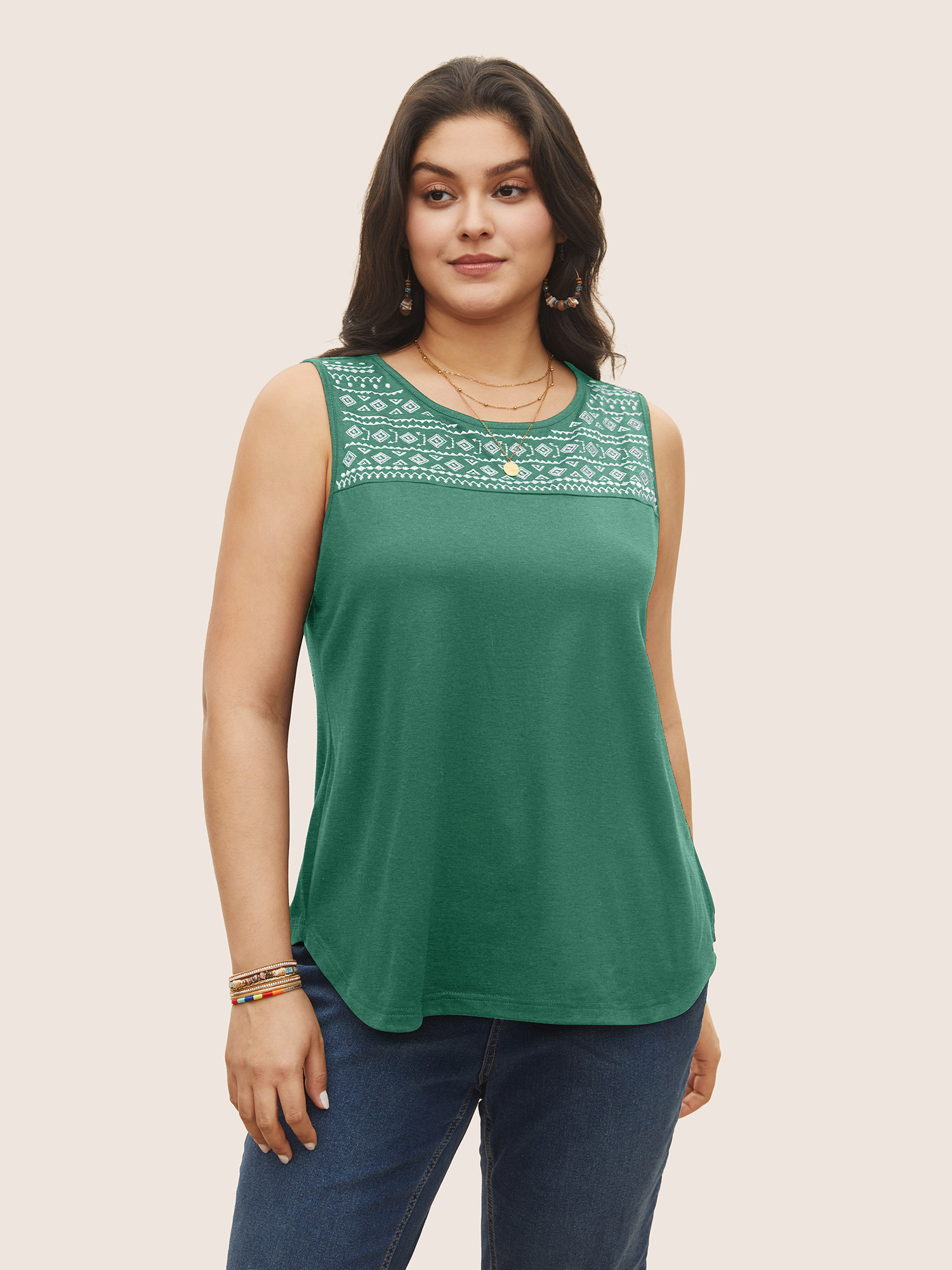 

Plus Size Bandana Geometric Embroidered Tank Top Women Emerald Resort Embroidered Round Neck Vacation Tank Tops Camis BloomChic