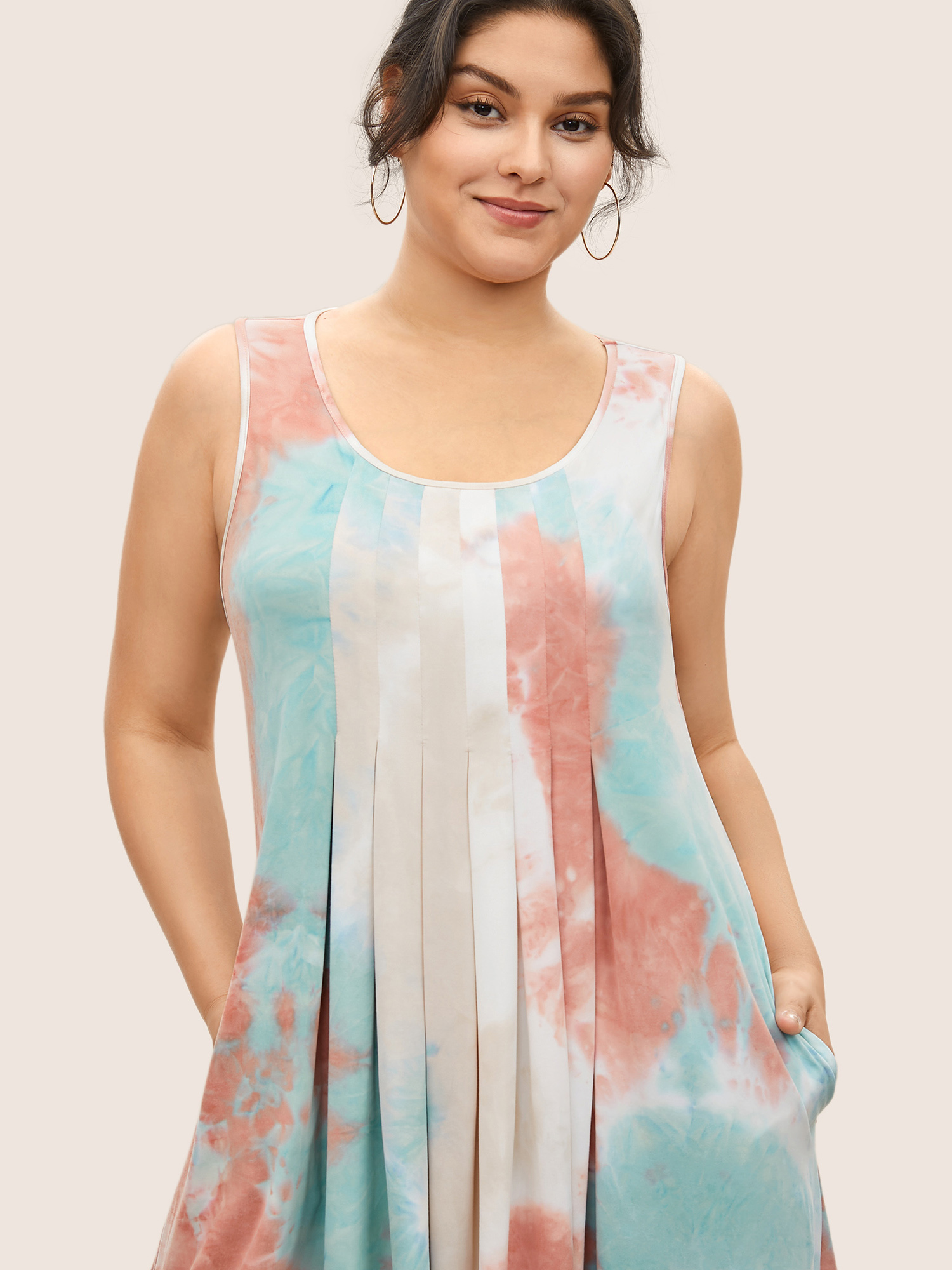 Plus Size Tie Dye Pleated Sleeveless Pocket Dress Multicolor Women Casual Pleated Round Neck Sleeveless Curvy Midi Dress BloomChic 30/6X 