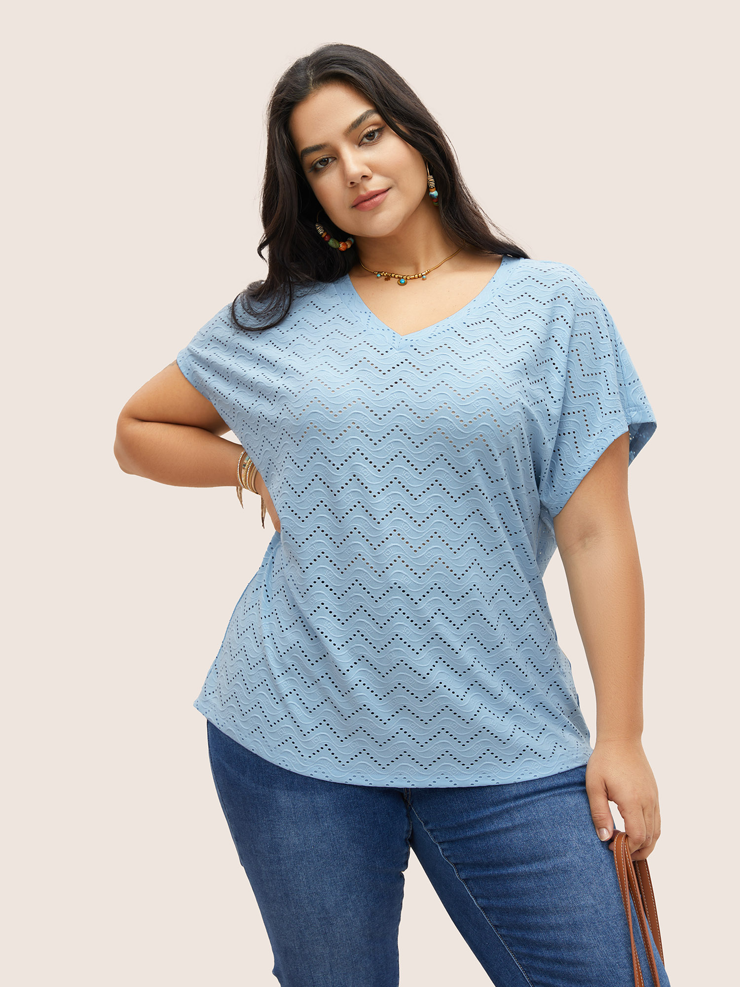 

Plus Size Plain Jacquard Pointelle Knit Batwing Sleeve T-shirt LightBlue Women Resort Cut-Out V-neck Vacation T-shirts BloomChic