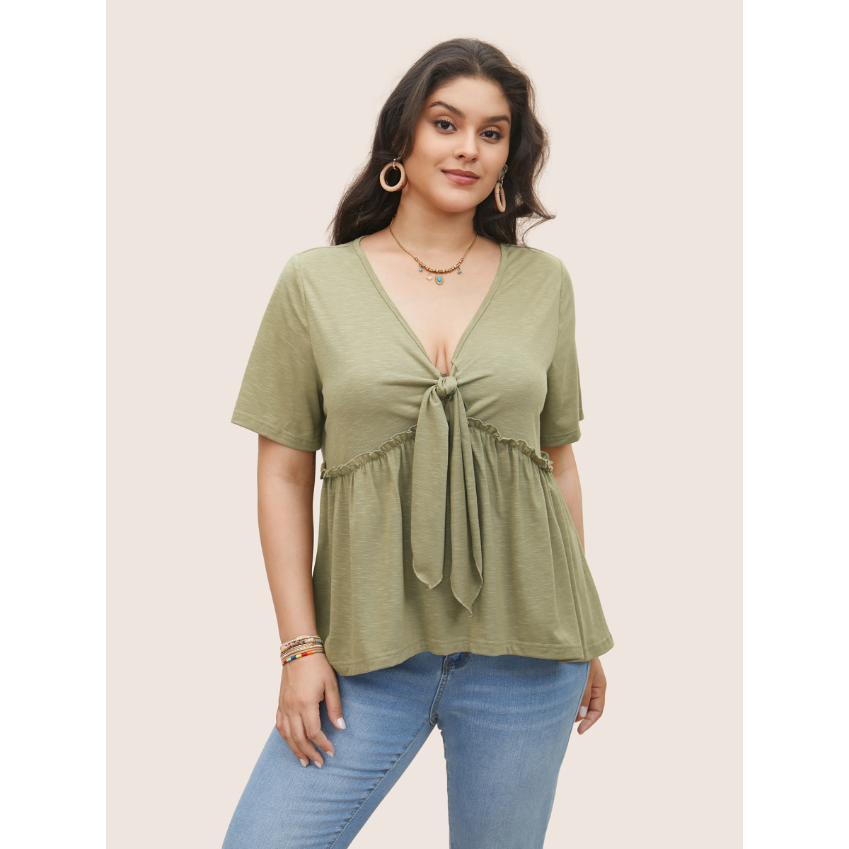 

Plus Size Solid Knot V Neck Frill Trim T-shirt Sage Women Resort Knotted V-neck Vacation T-shirts BloomChic