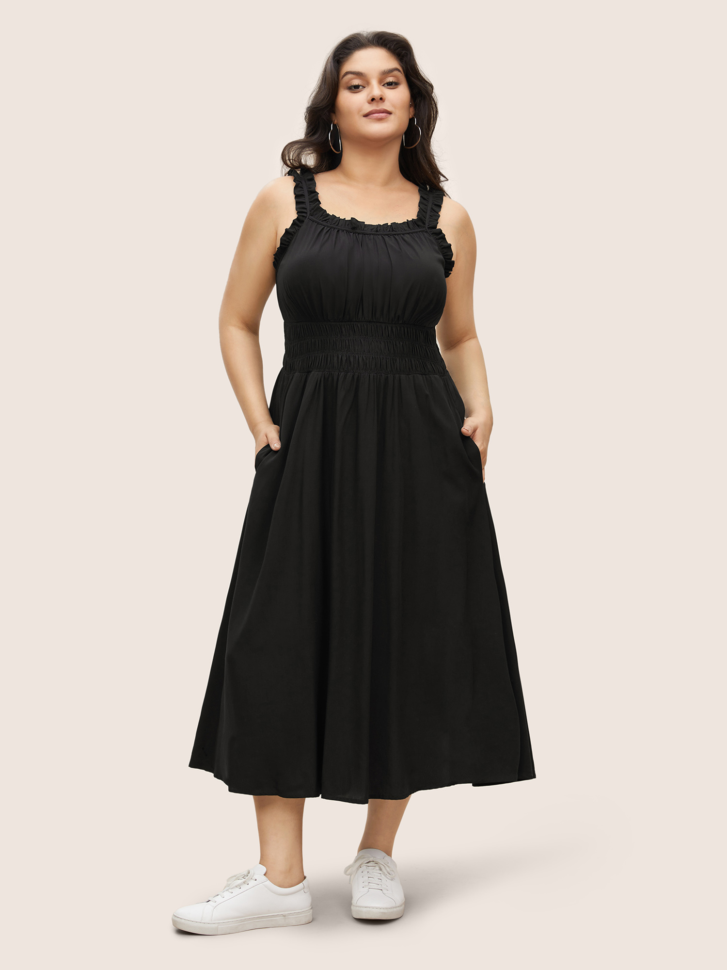 

Plus Size Plain Gathered Elastic Waist Ruffle Trim Dress Black Women Casual Gathered Non Sleeveless Curvy BloomChic